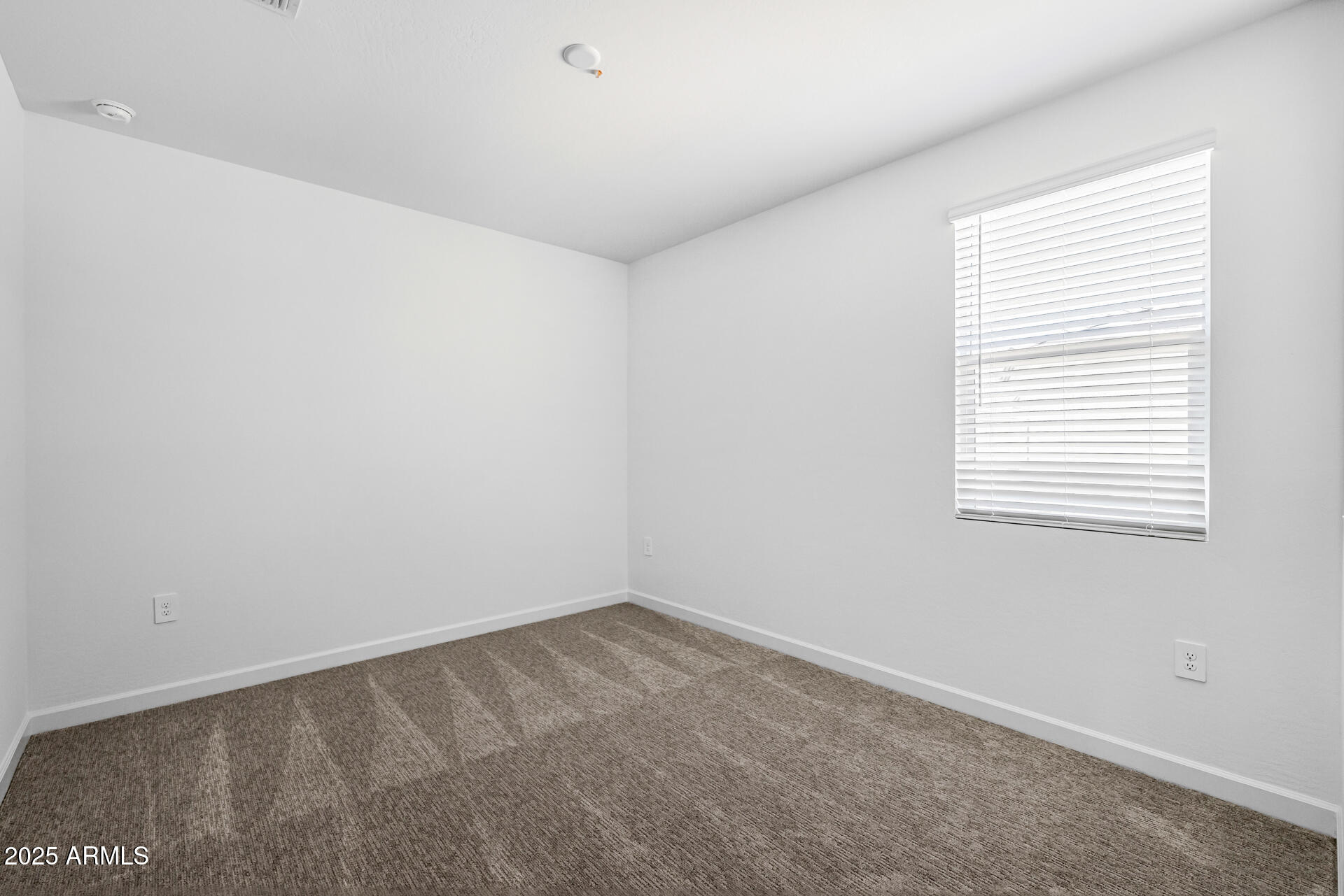 2319 W PEARCE Road