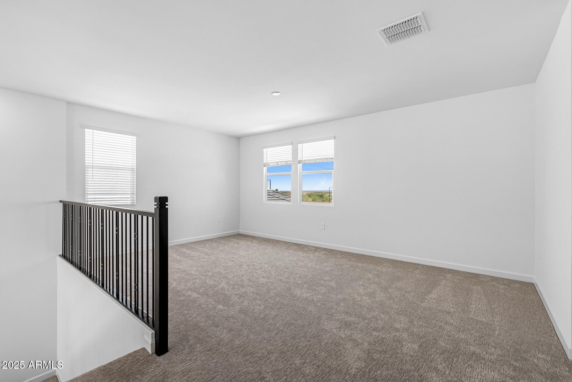 2319 W PEARCE Road