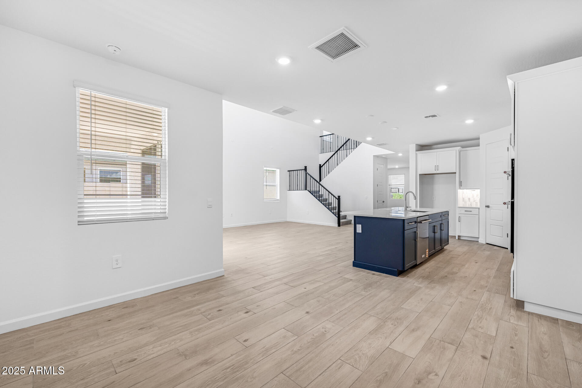 2319 W PEARCE Road
