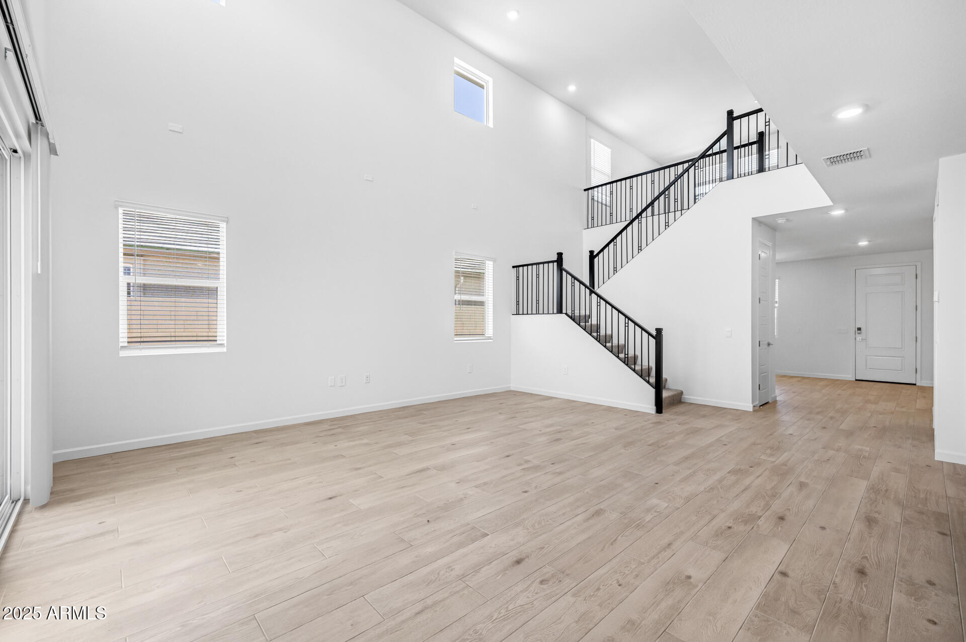 2319 W PEARCE Road