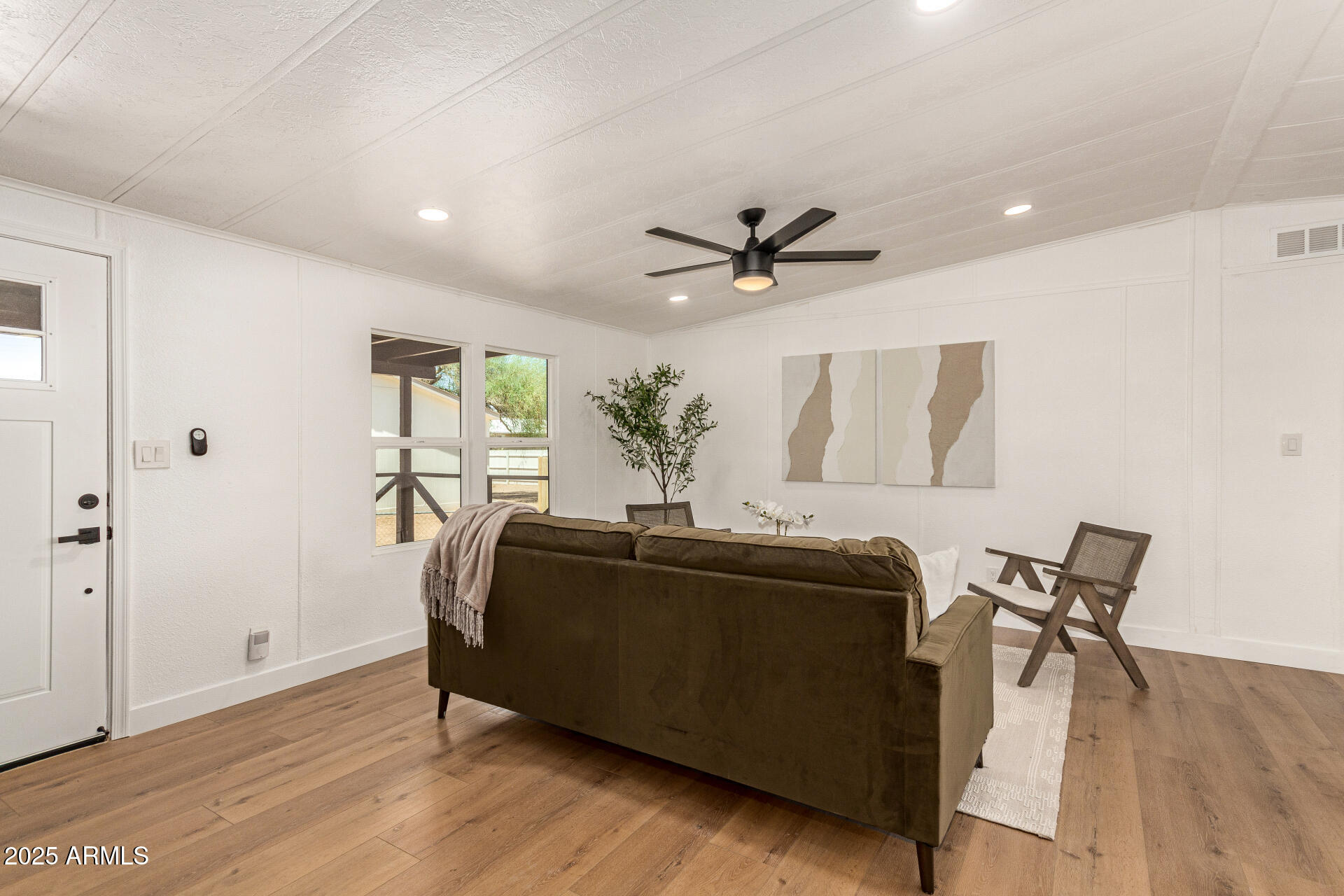 8149 E BALTIMORE Street