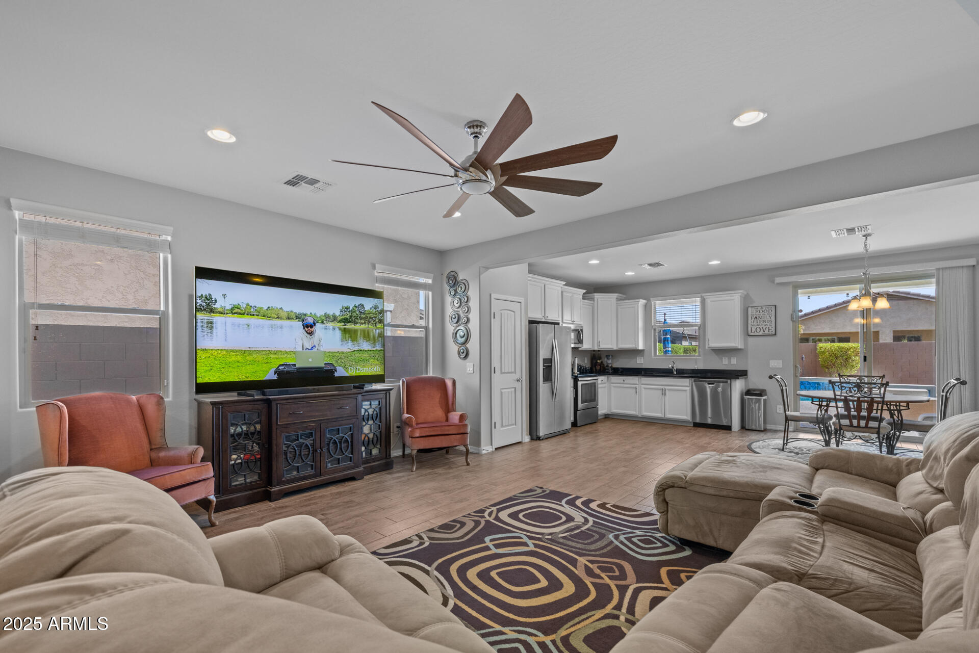41263 W ELM Drive