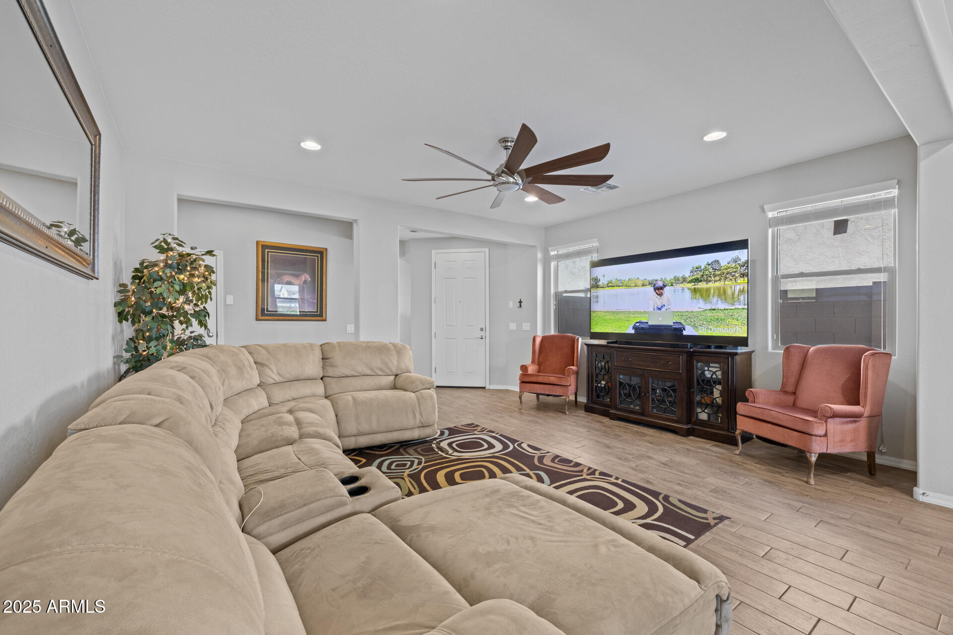 41263 W ELM Drive