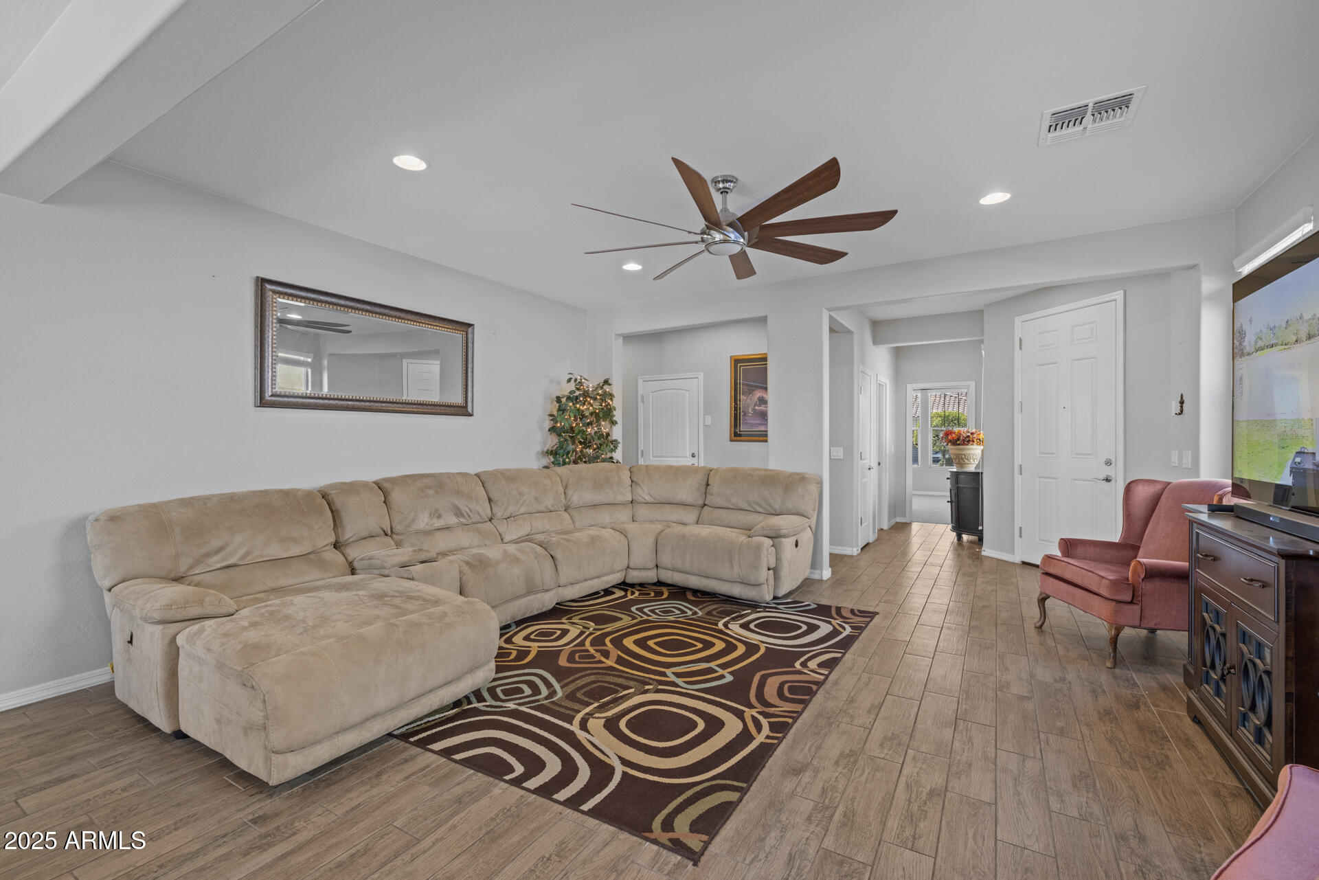 41263 W ELM Drive