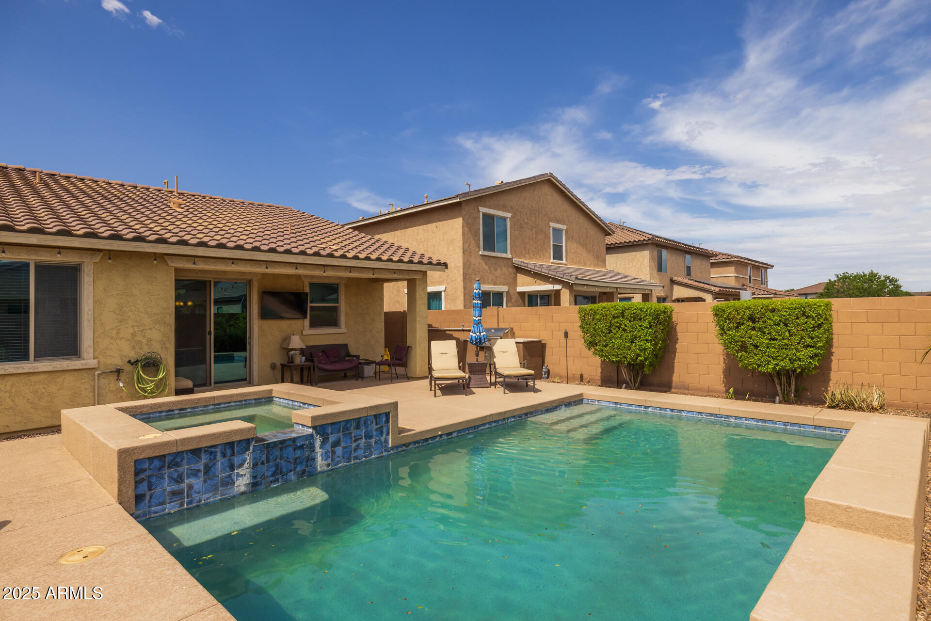 41263 W ELM Drive