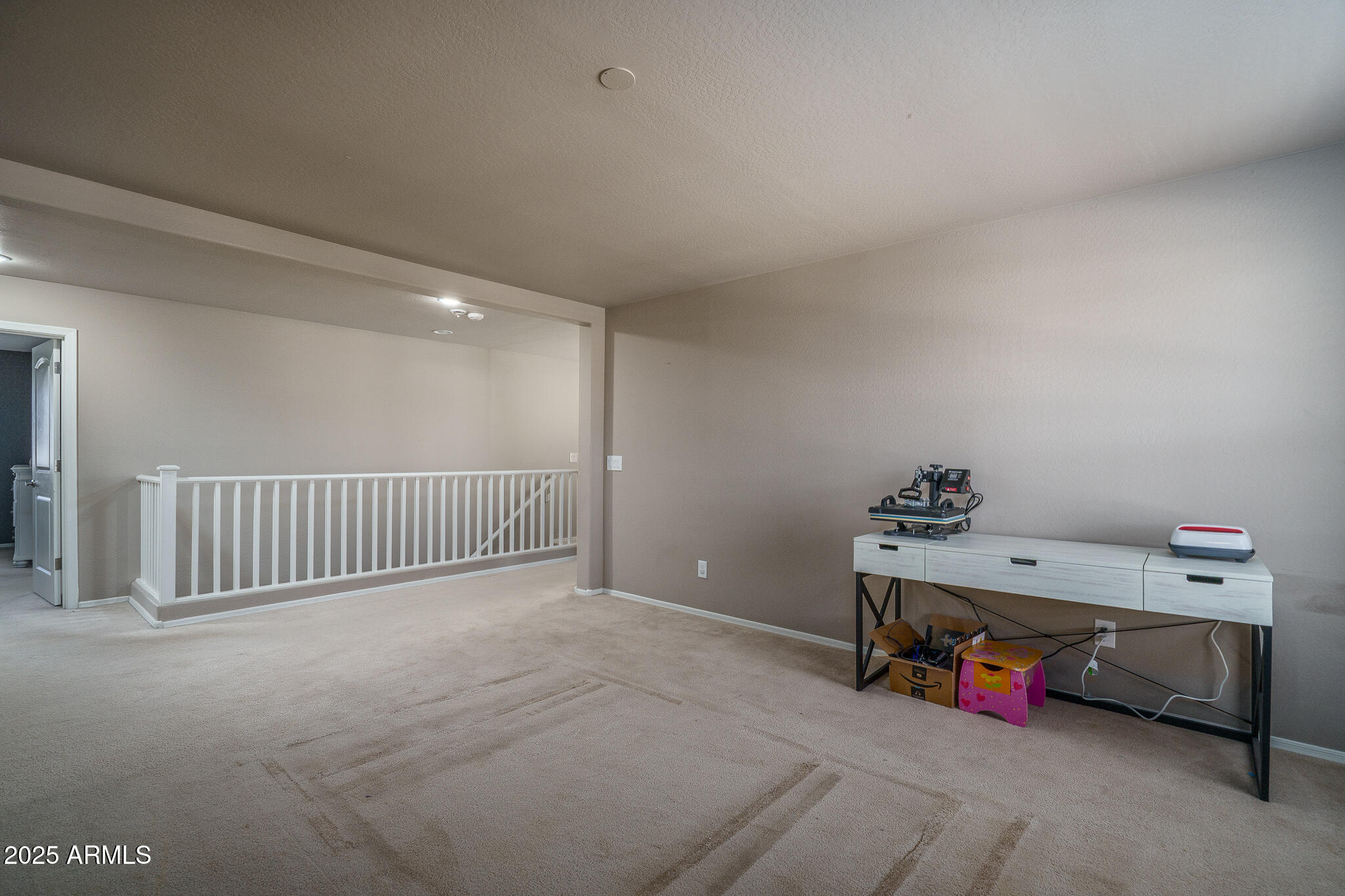 10217 W MARGUERITE Avenue