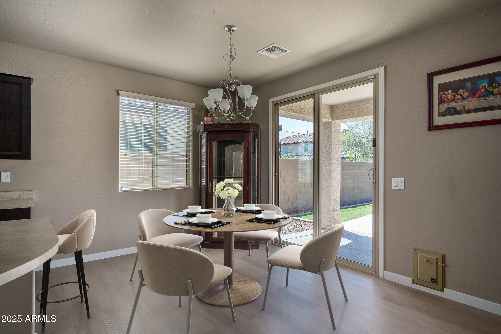 10217 W MARGUERITE Avenue