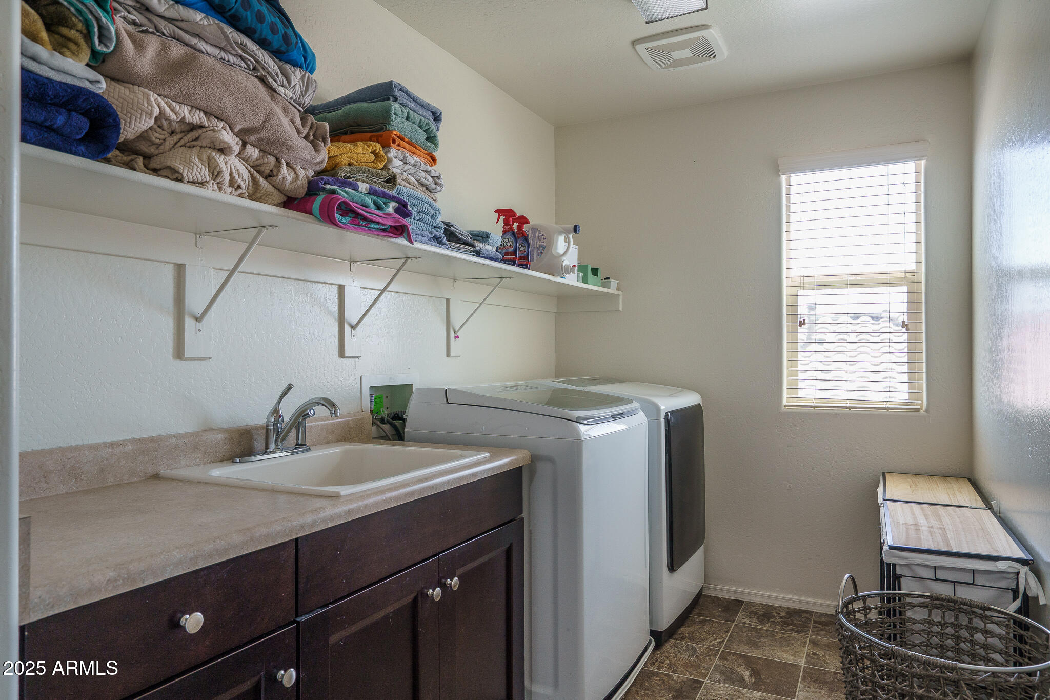 10217 W MARGUERITE Avenue