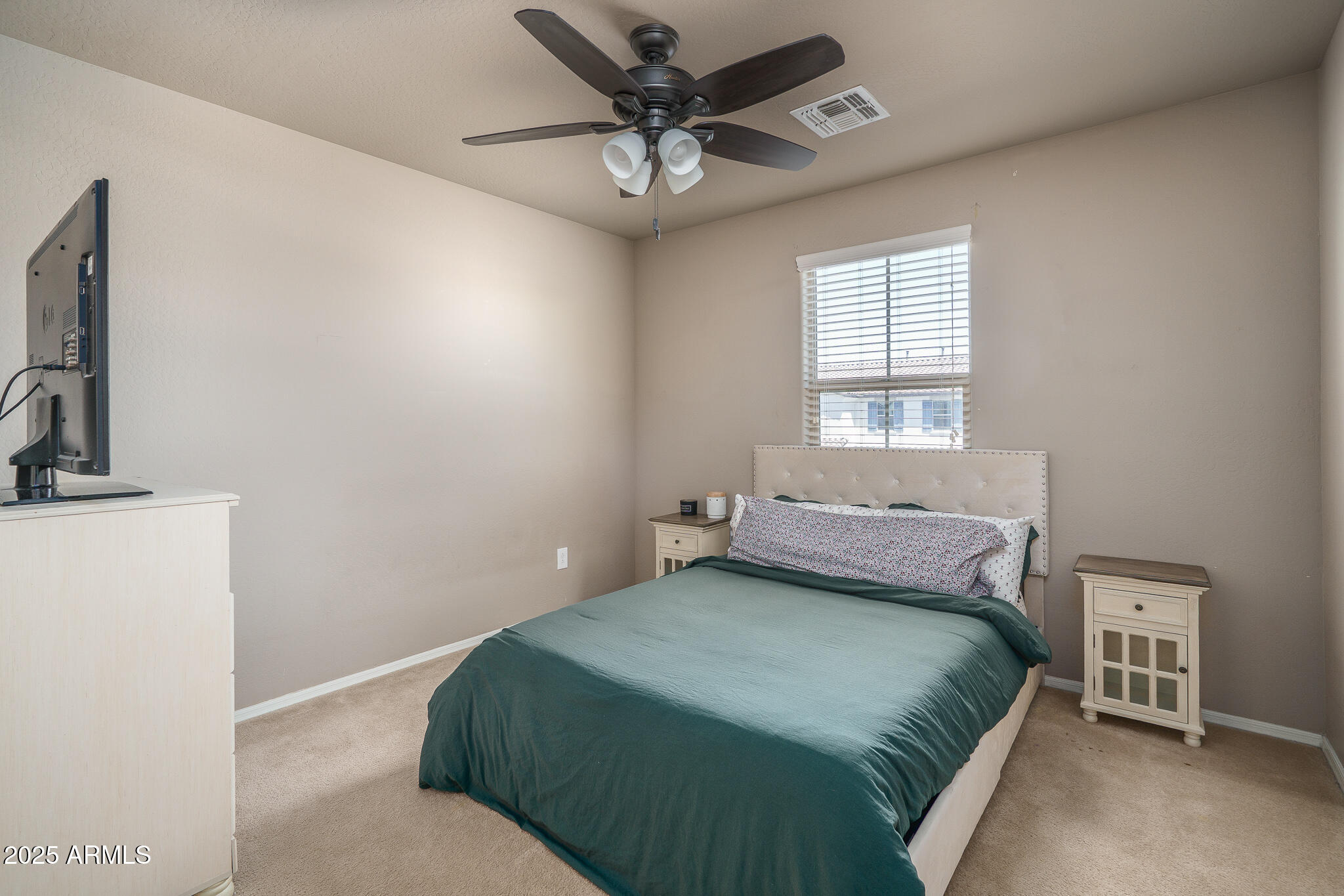 10217 W MARGUERITE Avenue