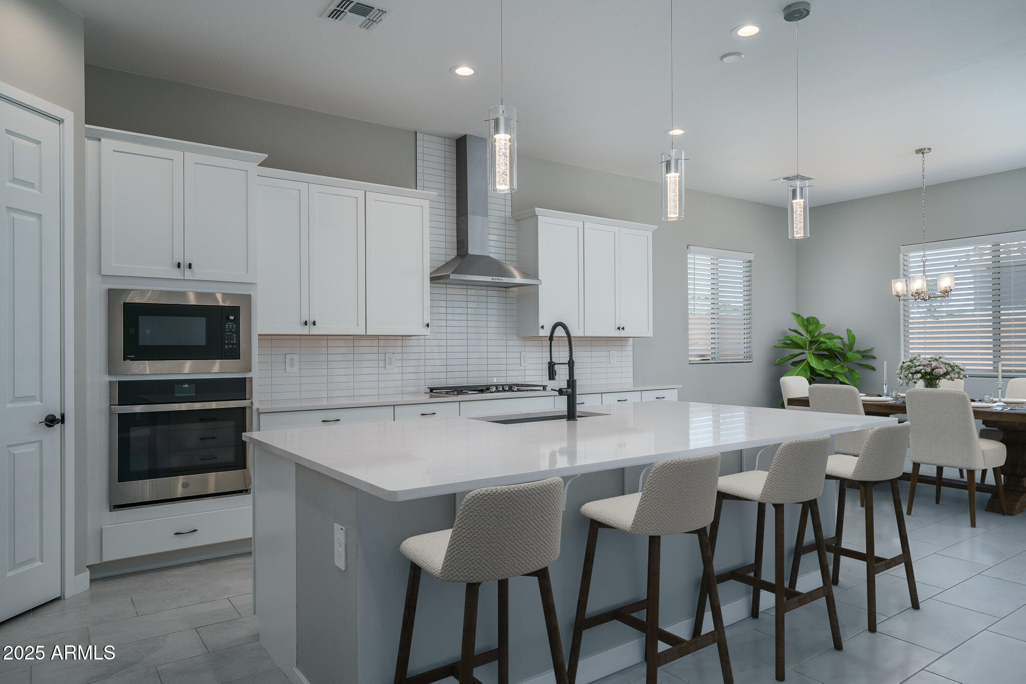 17144 W MARIPOSA GRANDE Boulevard