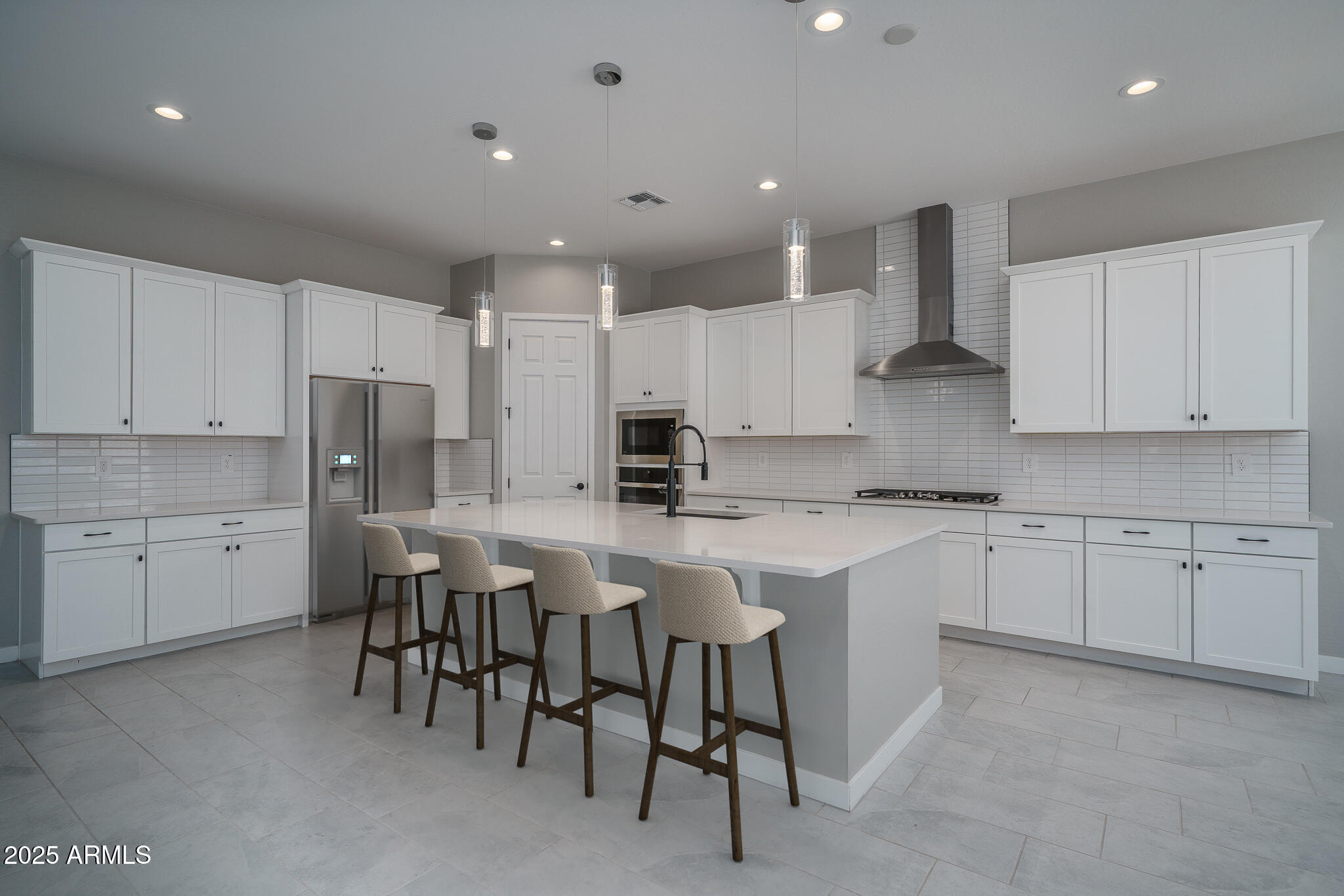 17144 W MARIPOSA GRANDE Boulevard