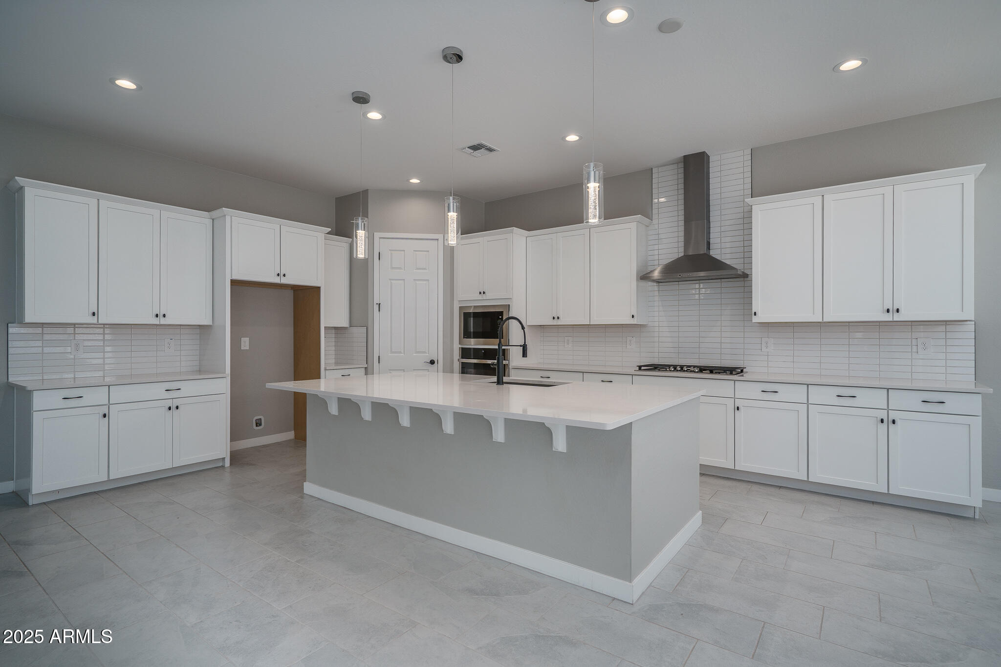 17144 W MARIPOSA GRANDE Boulevard