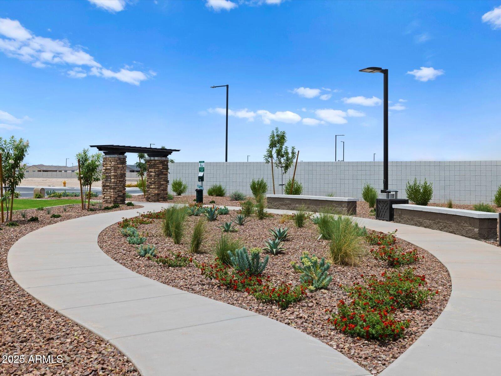 24663 W CHAMBERS Street