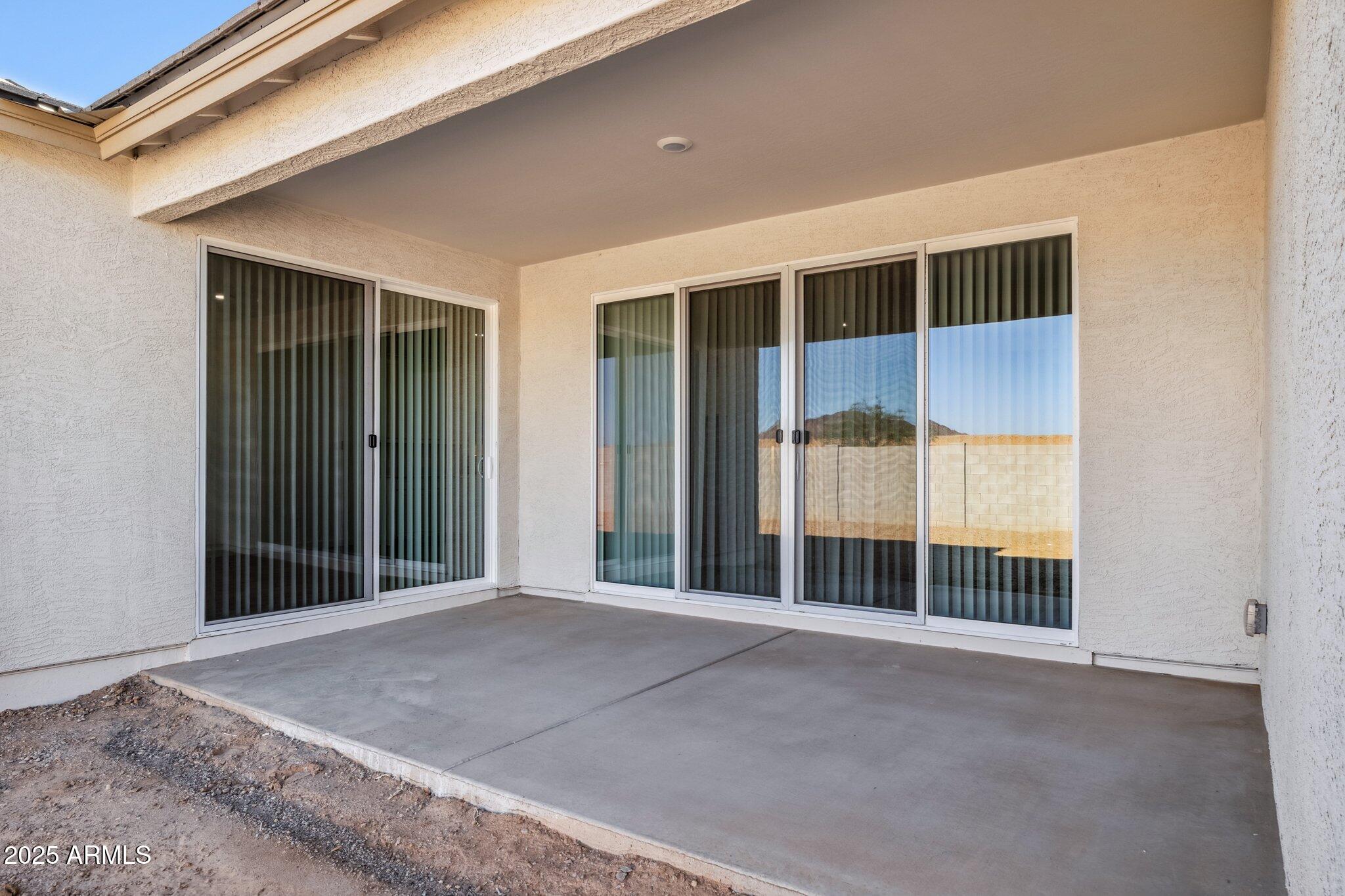 15354 W COTTONTAIL Lane