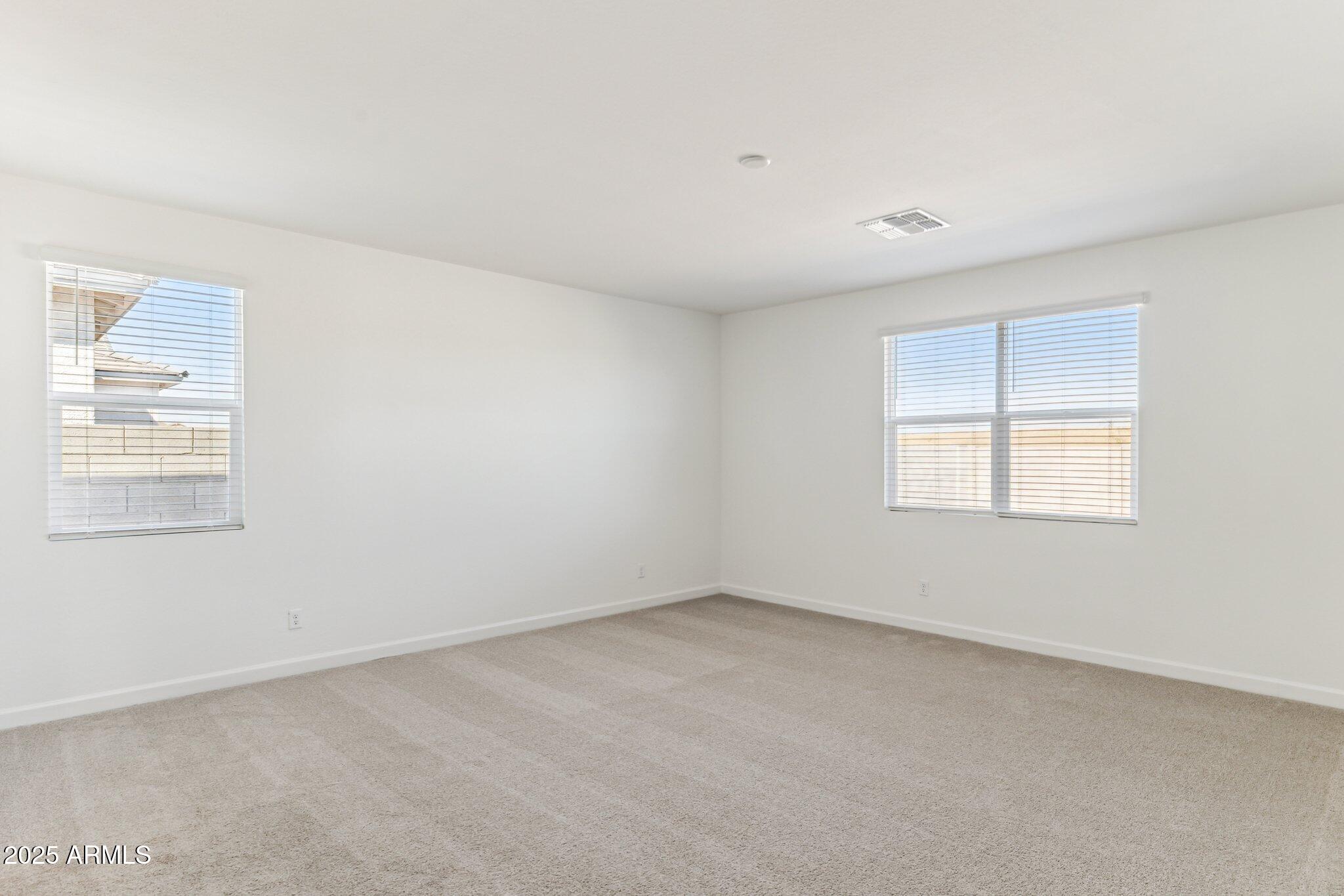 15354 W COTTONTAIL Lane