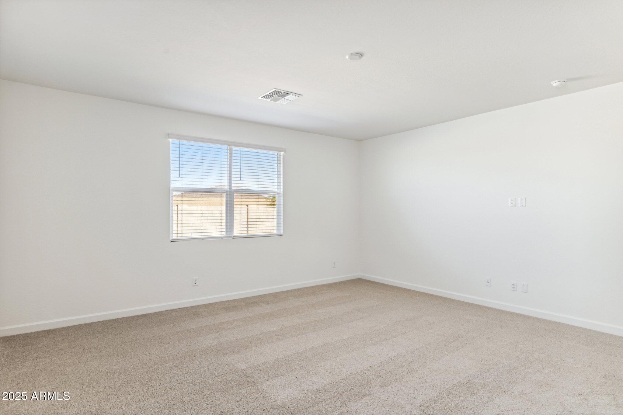 15354 W COTTONTAIL Lane