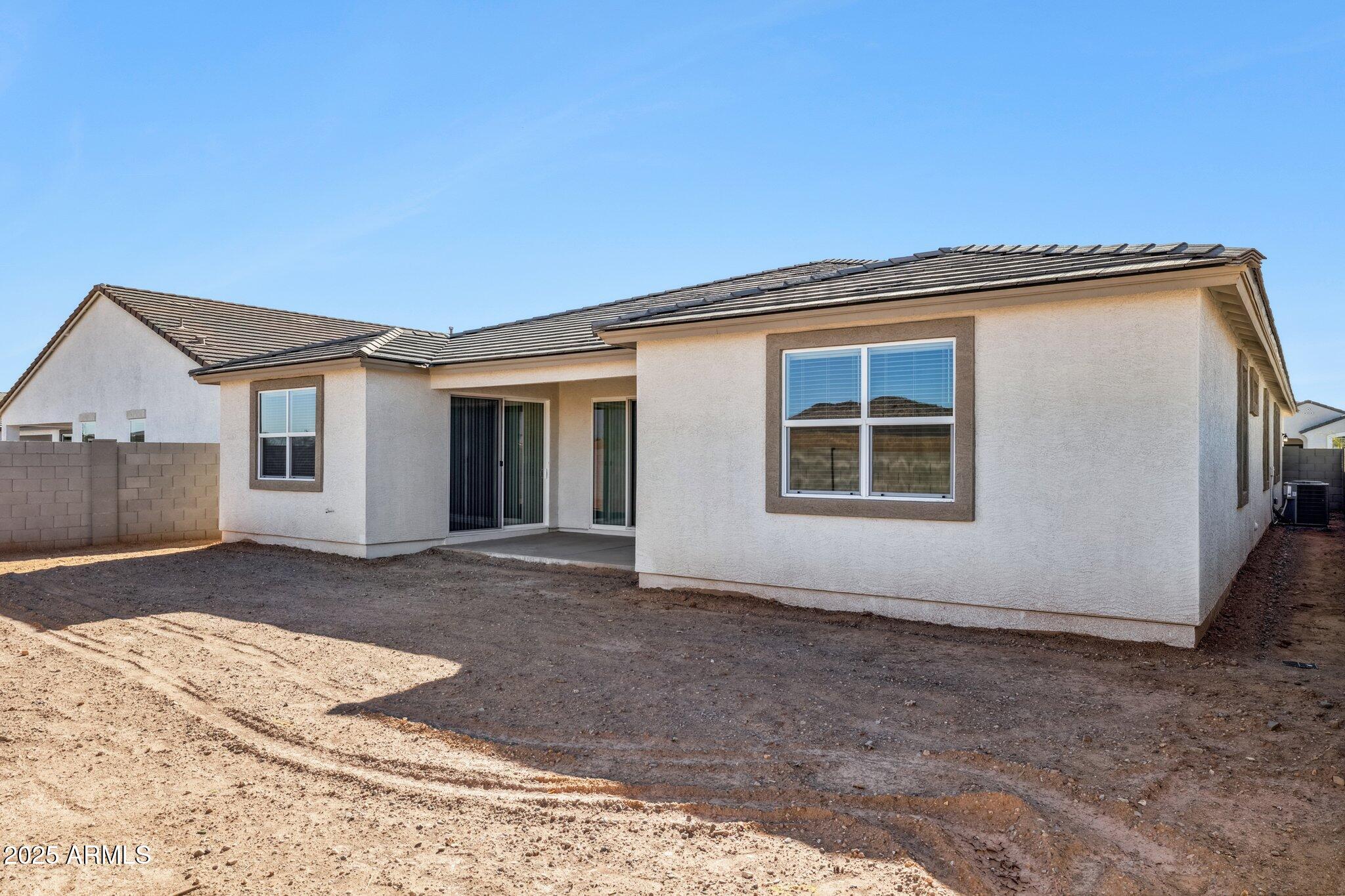 15354 W COTTONTAIL Lane