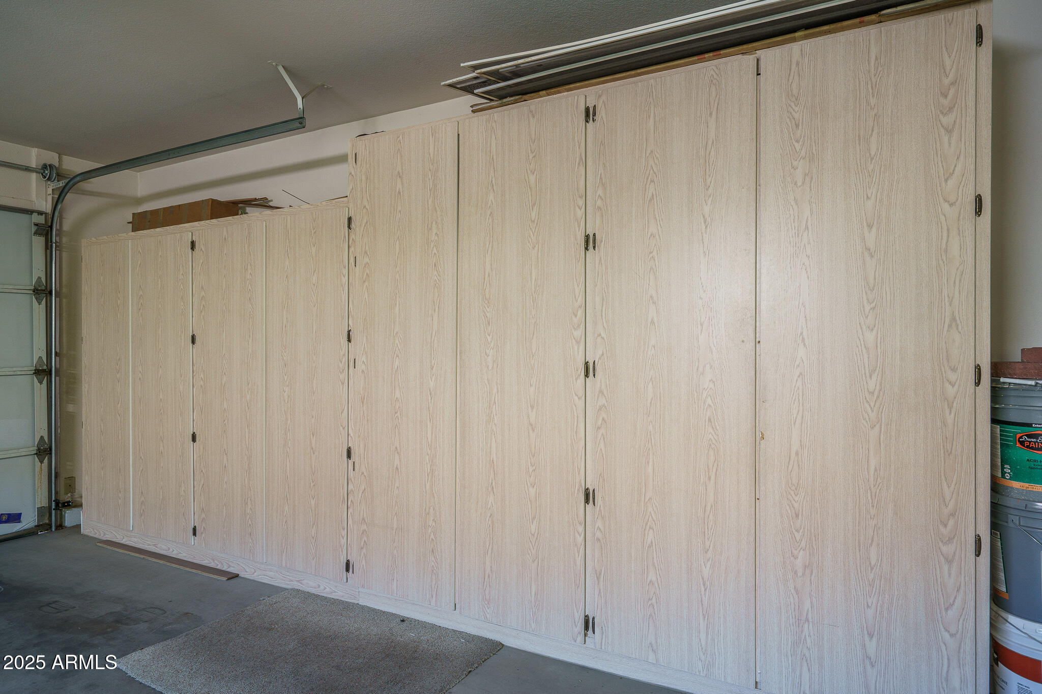 16109 W HERITAGE Drive