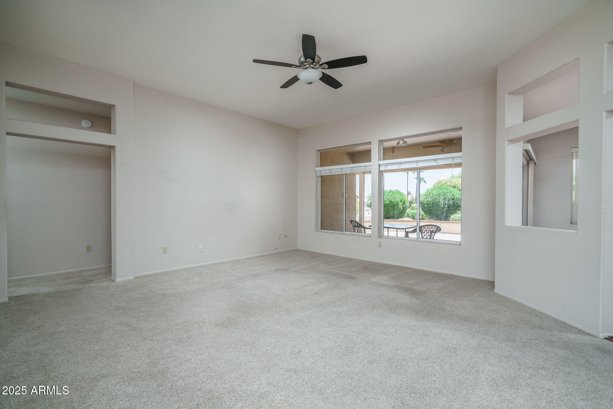 16109 W HERITAGE Drive