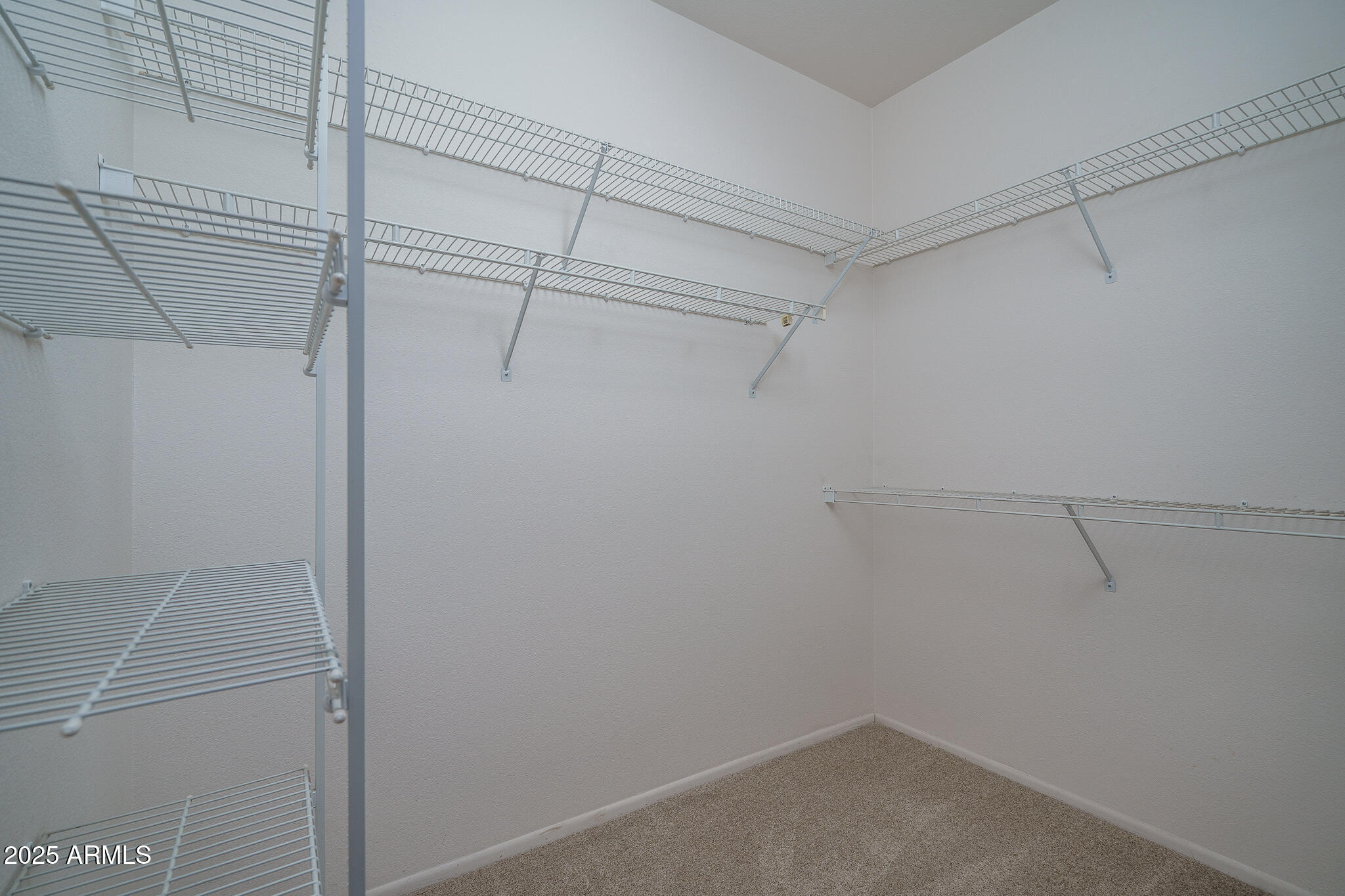 16109 W HERITAGE Drive