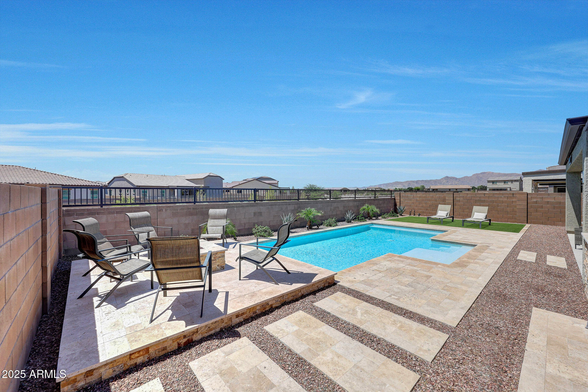 17313 W BUTLER Avenue, Waddell