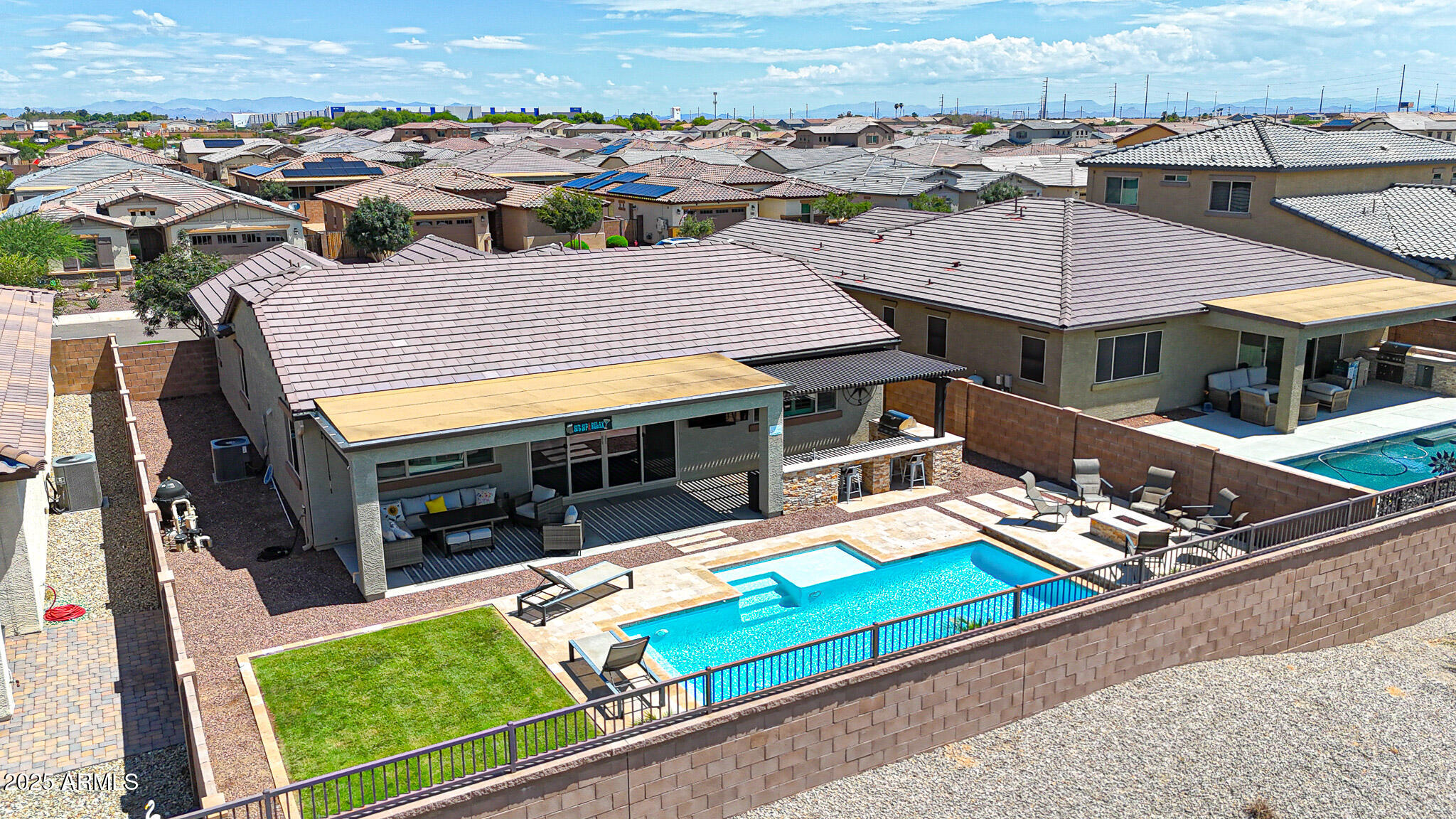 17313 W BUTLER Avenue, Waddell