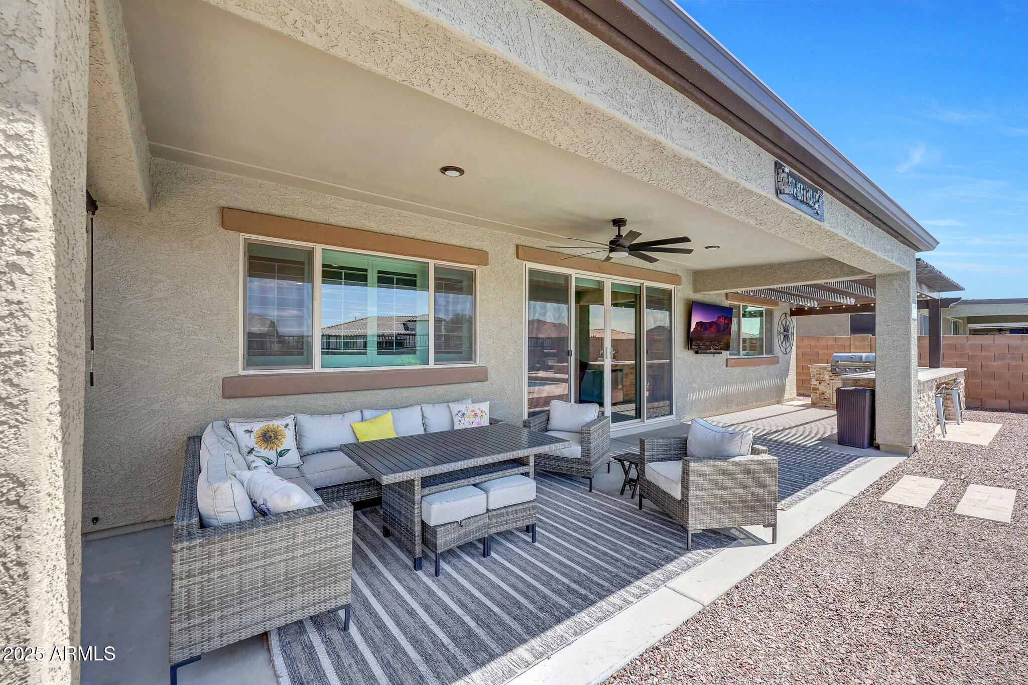 17313 W BUTLER Avenue, Waddell