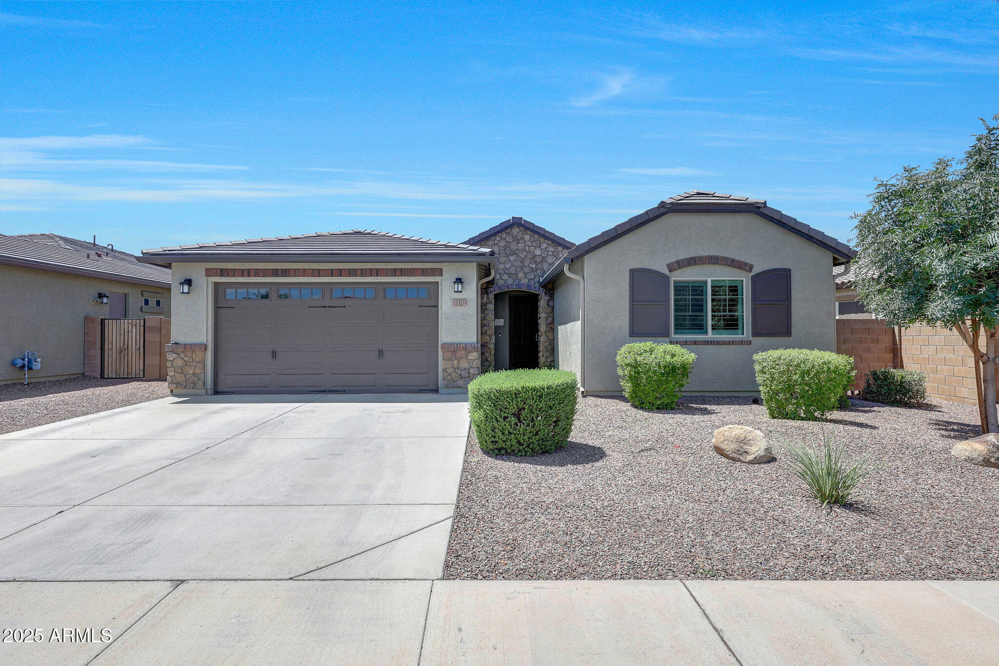 17313 W BUTLER Avenue, Waddell