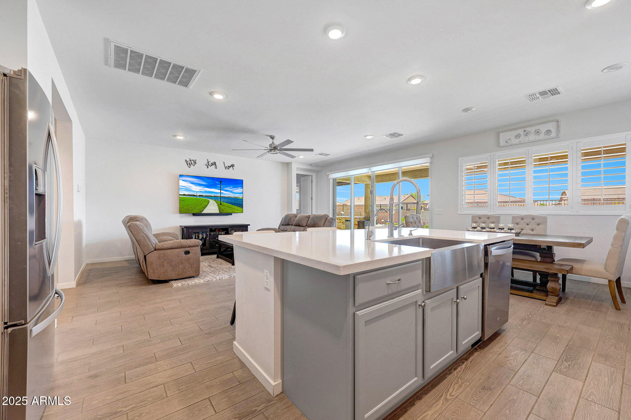 17313 W BUTLER Avenue, Waddell