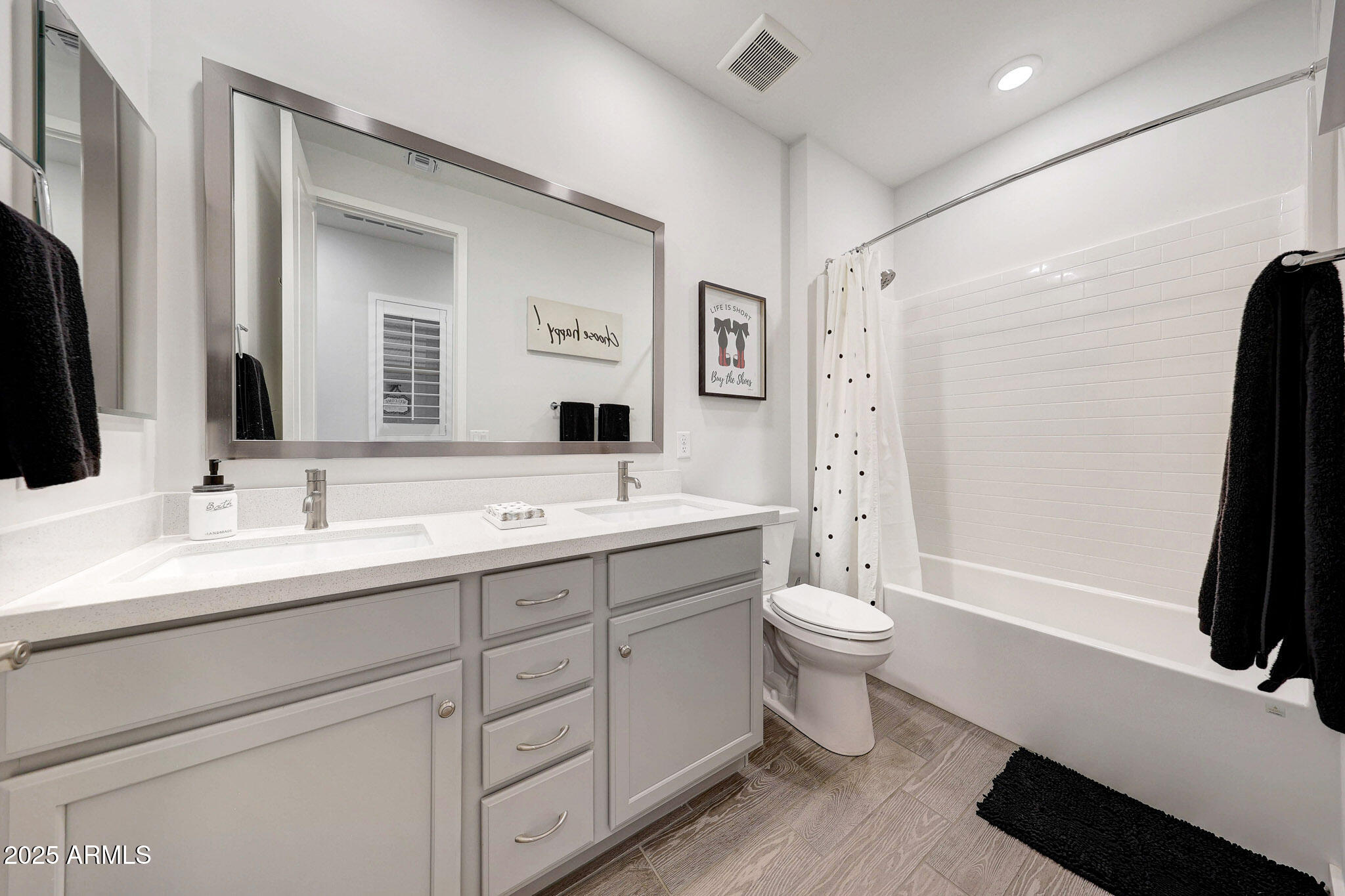 17313 W BUTLER Avenue, Waddell