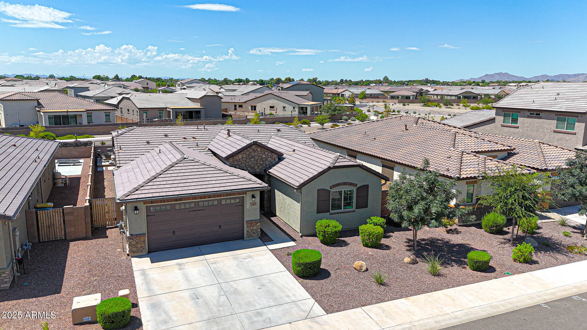 17313 W BUTLER Avenue, Waddell