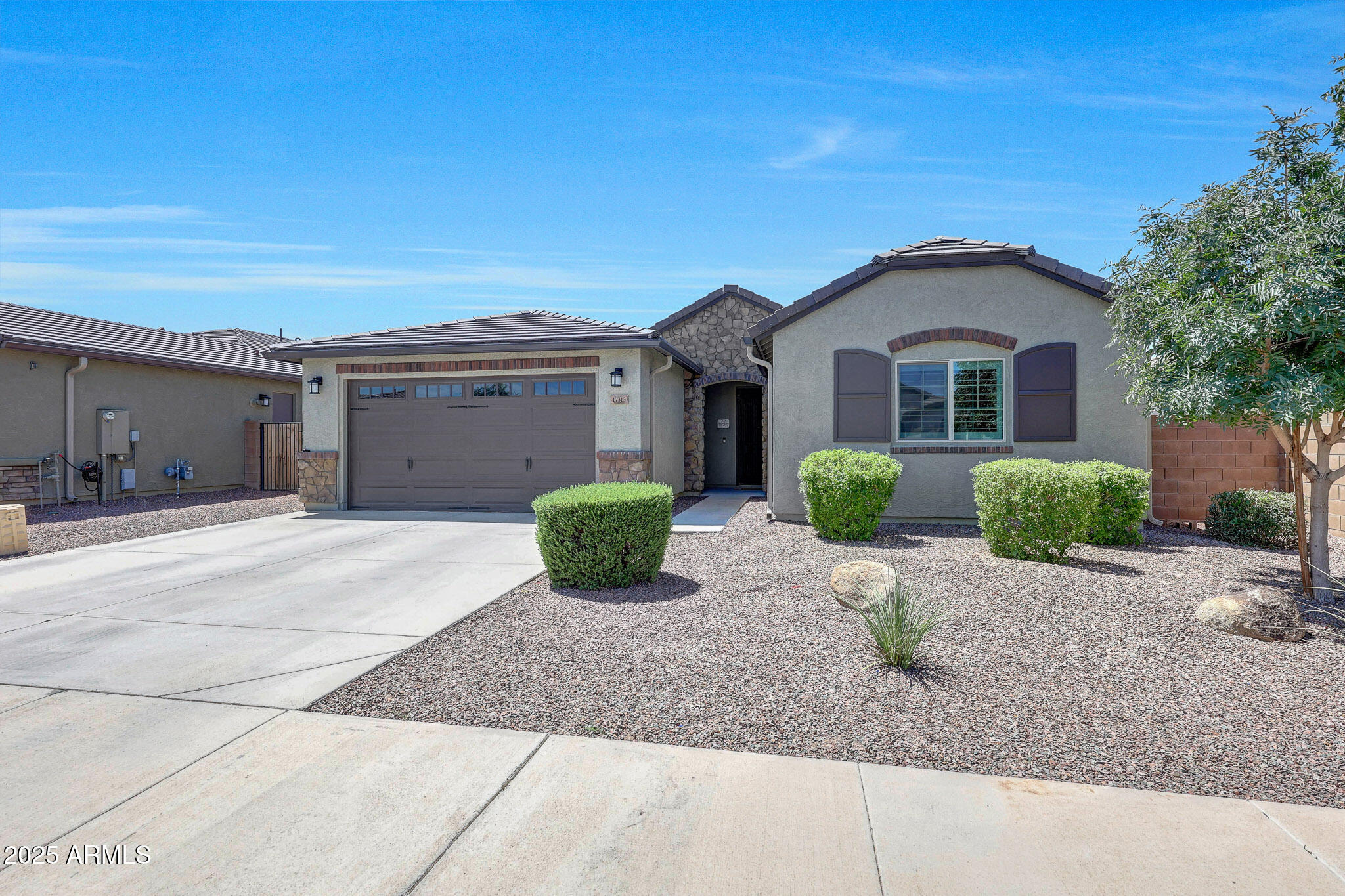 17313 W BUTLER Avenue, Waddell