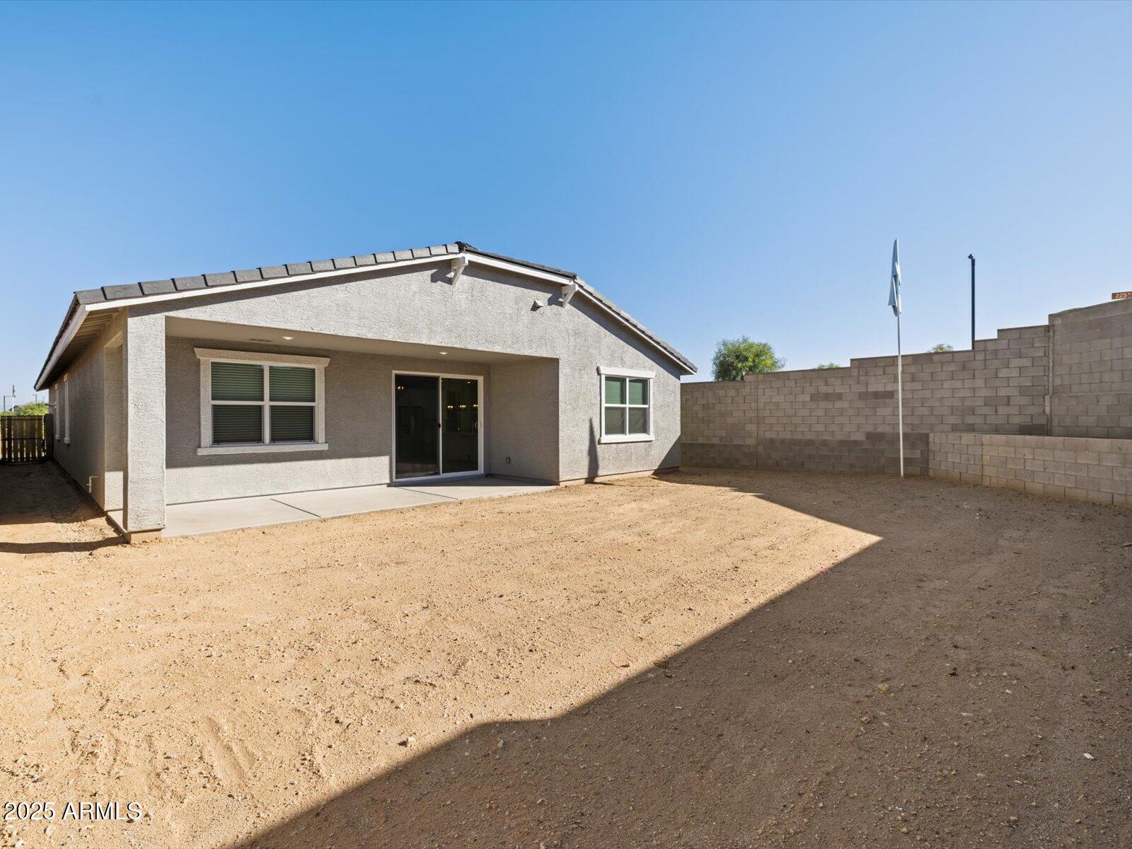 22575 W PONTIAC Drive