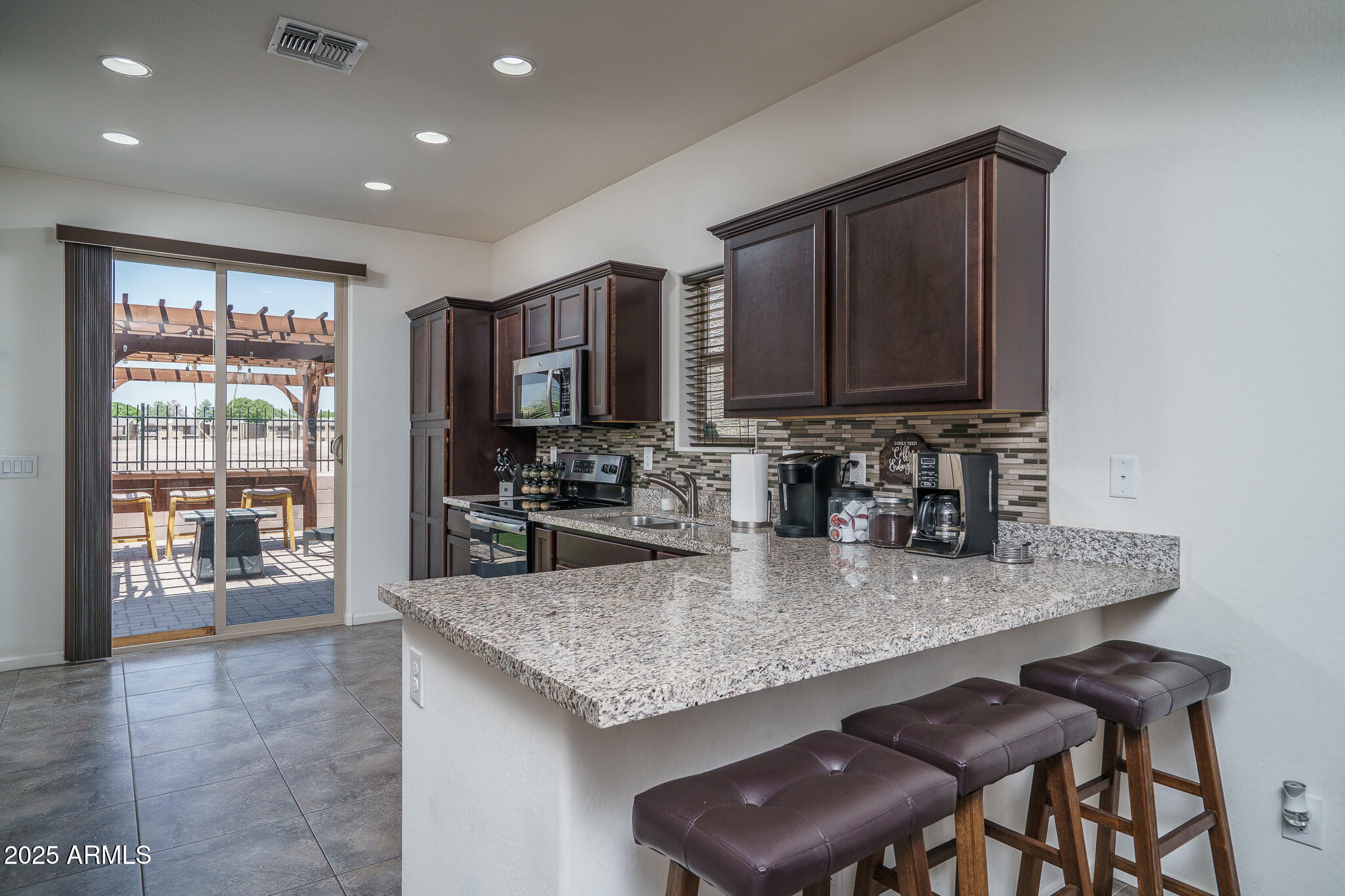 10340 W DEVONSHIRE Avenue