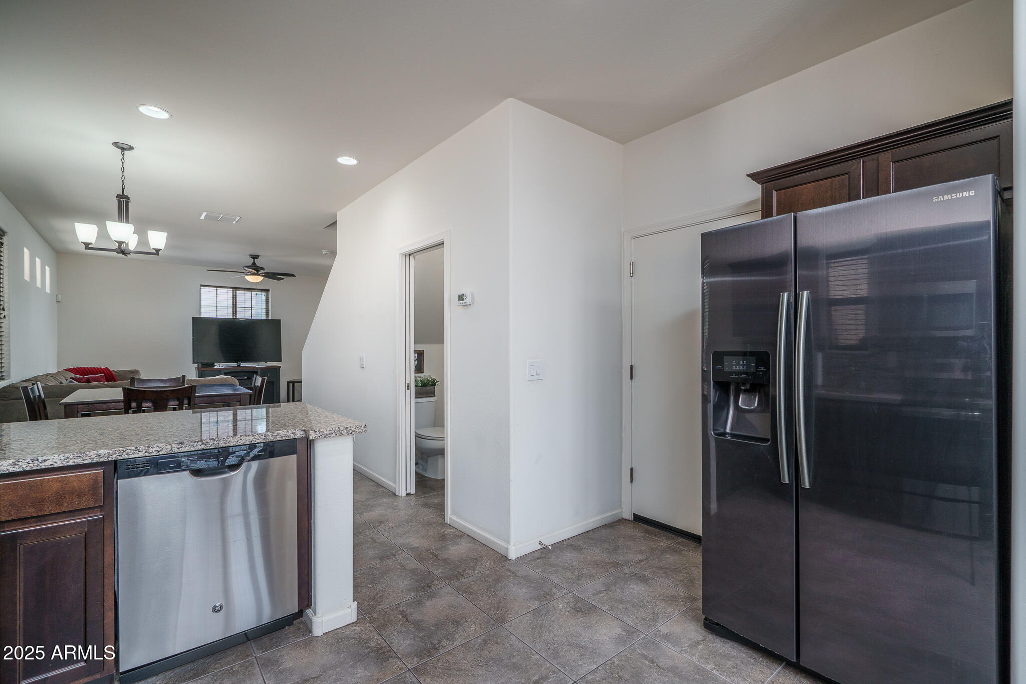 10340 W DEVONSHIRE Avenue