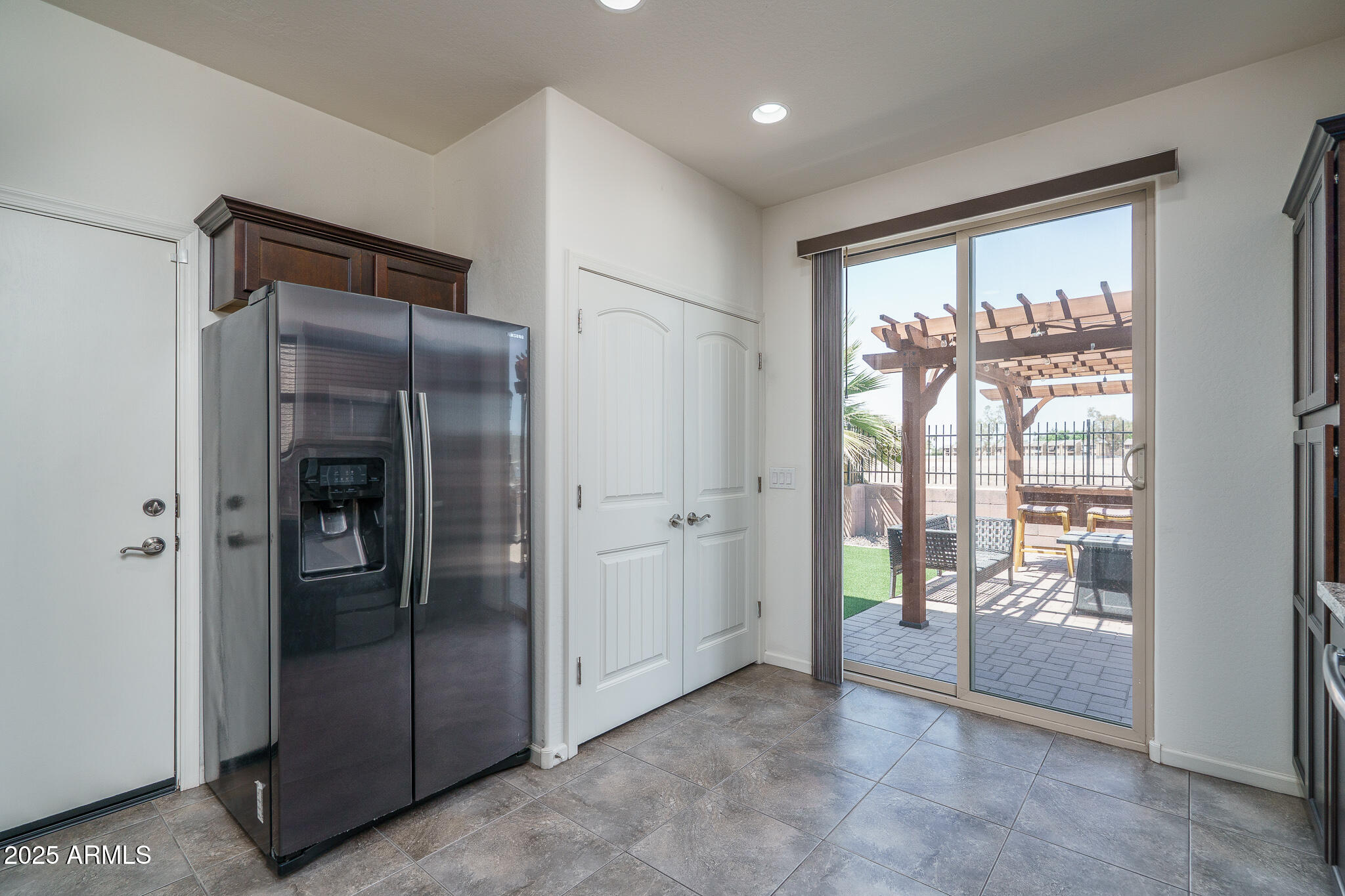 10340 W DEVONSHIRE Avenue