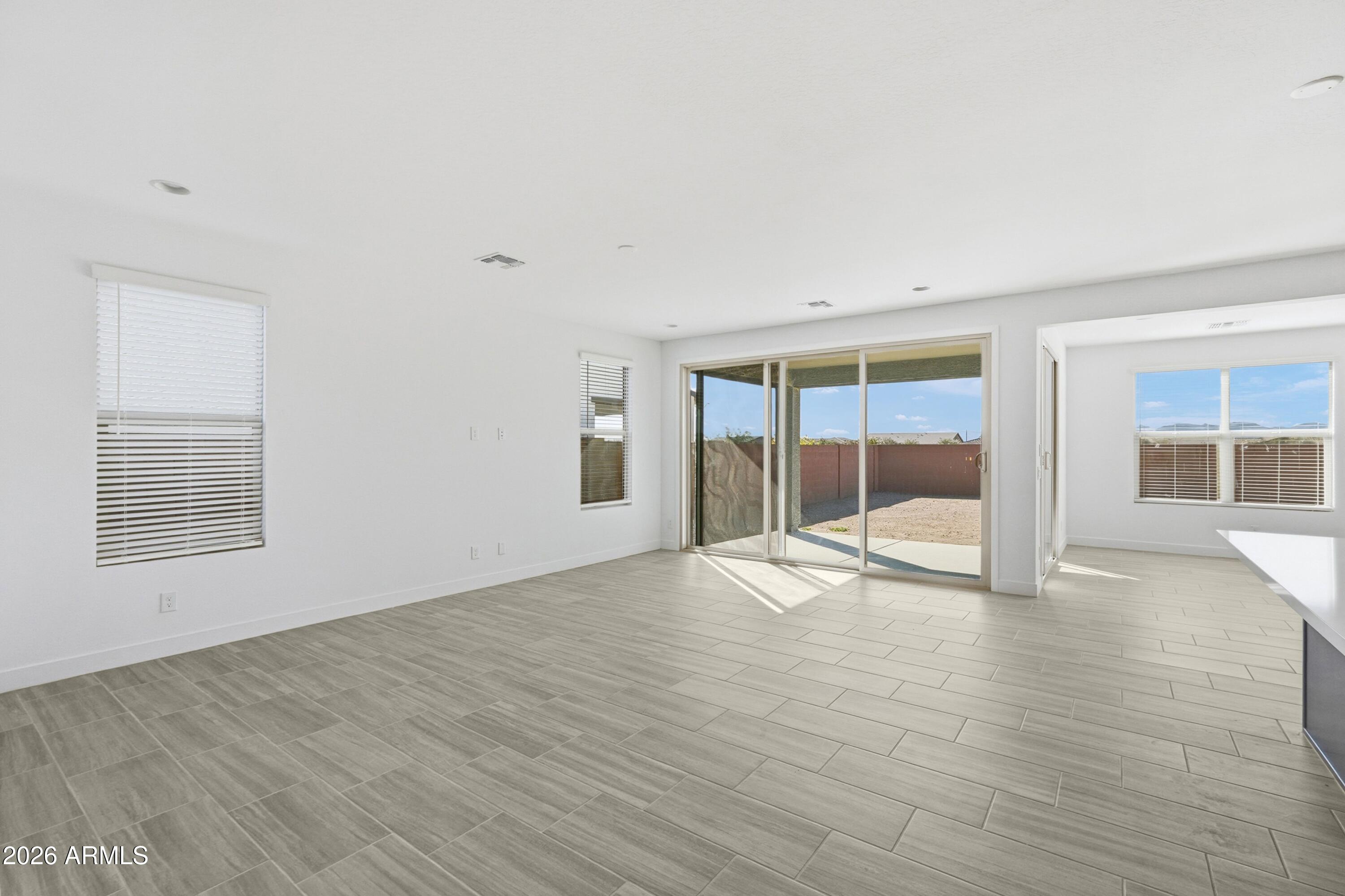 17145 W SWEET IRON Pass