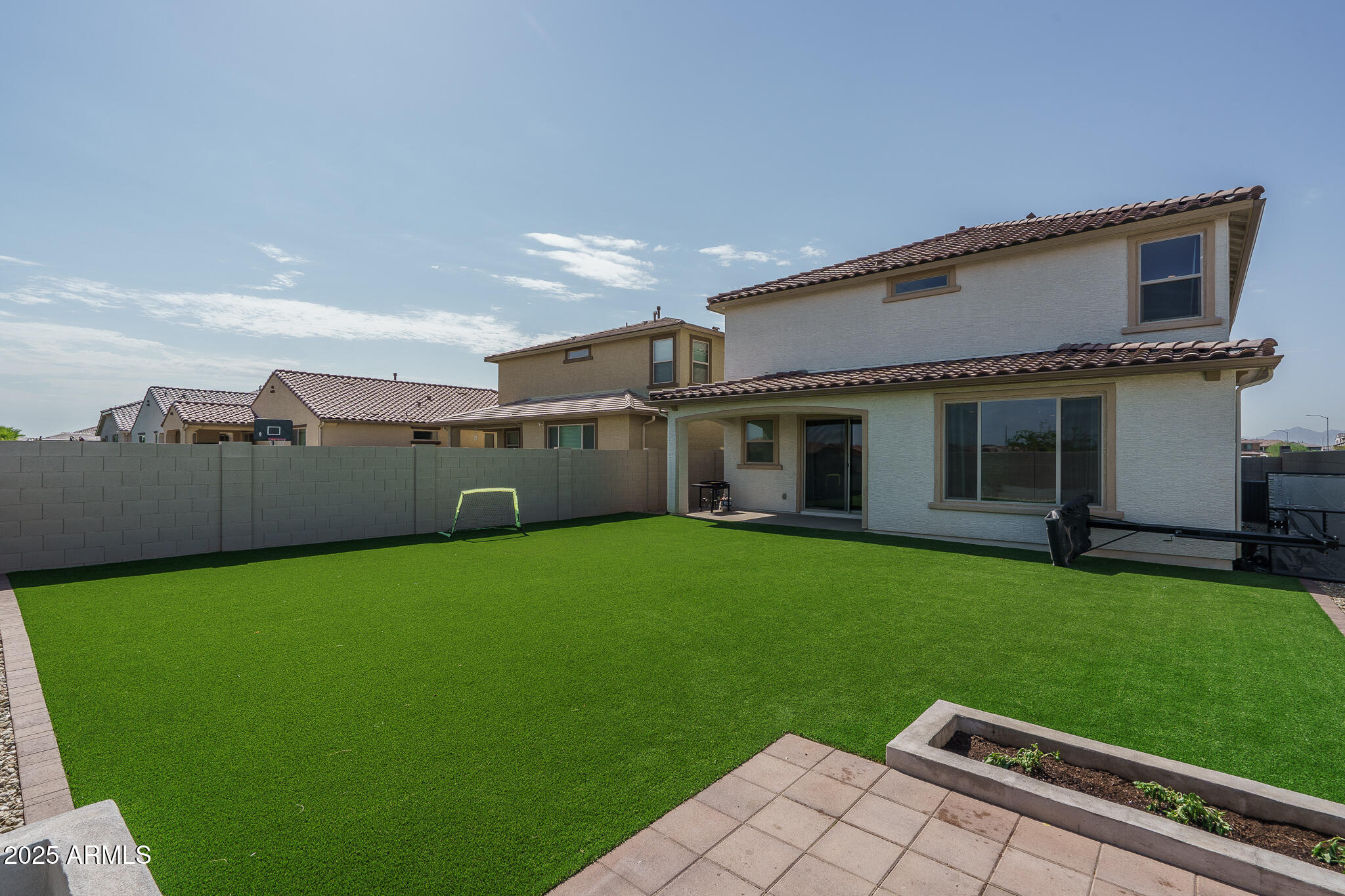 9046 W SAN MIGUEL Avenue