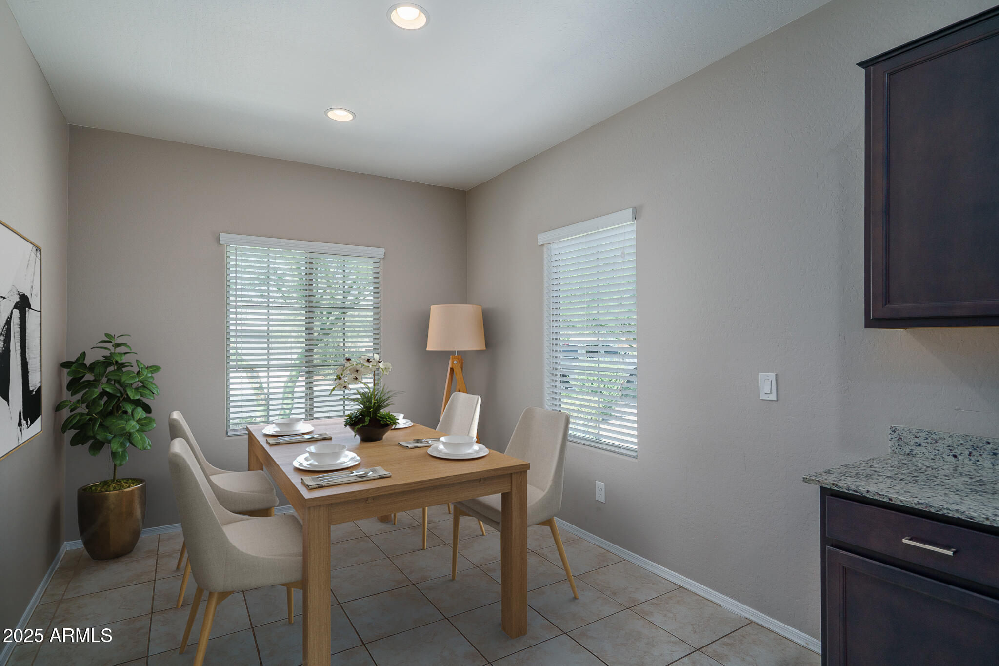 25927 W SWILLING Road