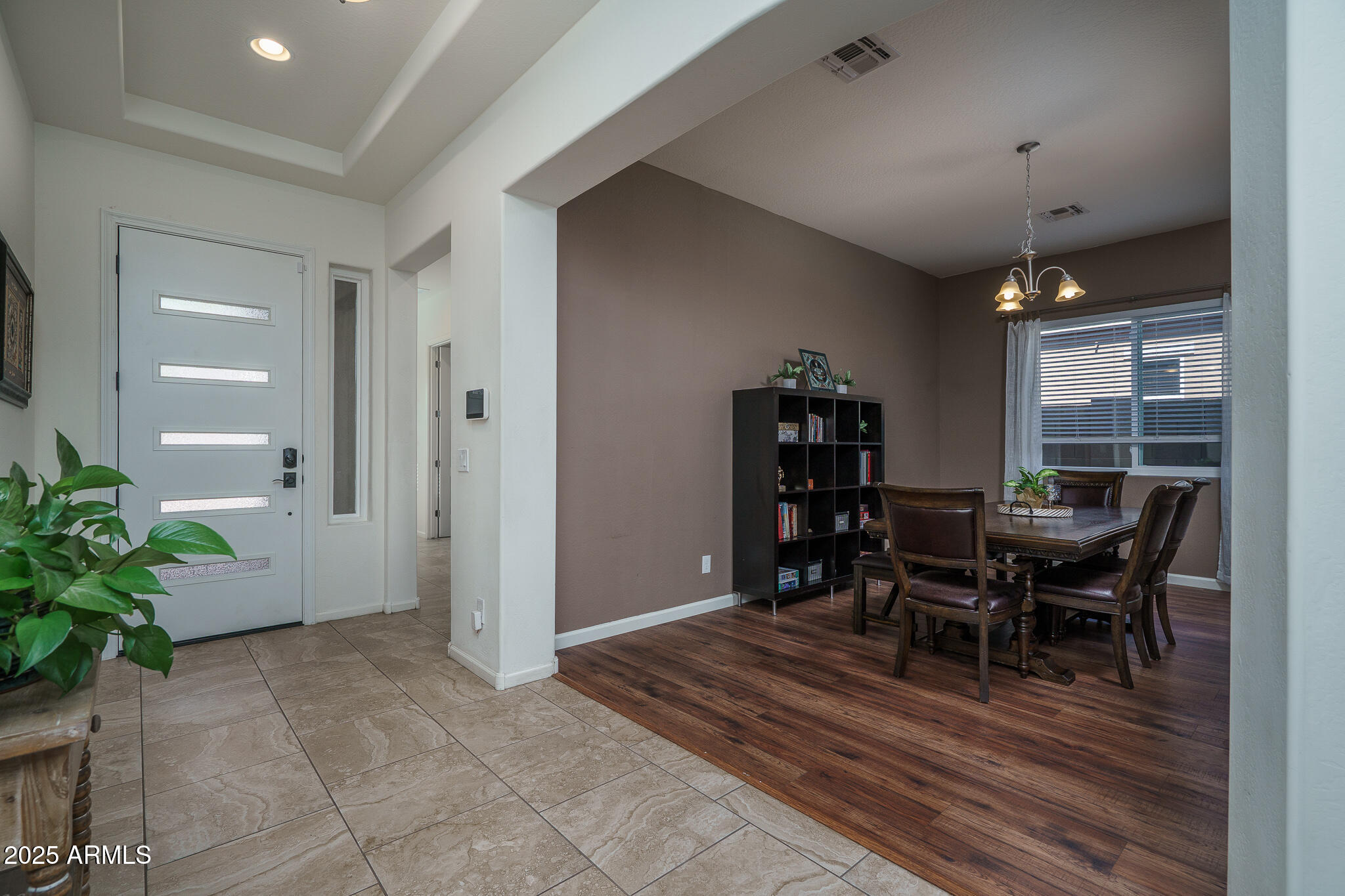 14757 W PASADENA Avenue