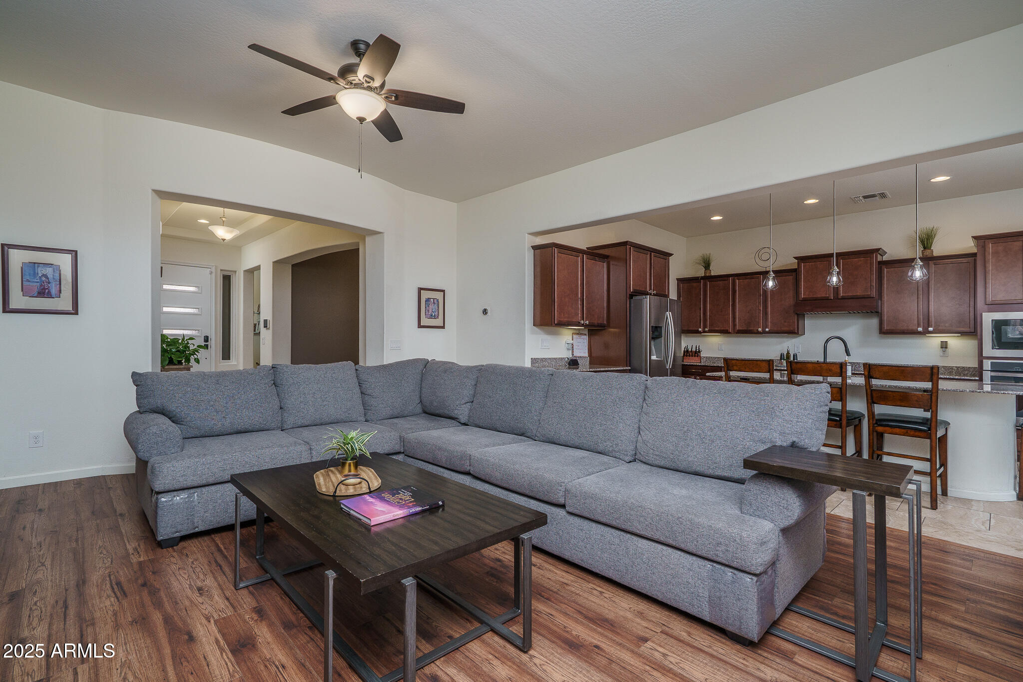 14757 W PASADENA Avenue