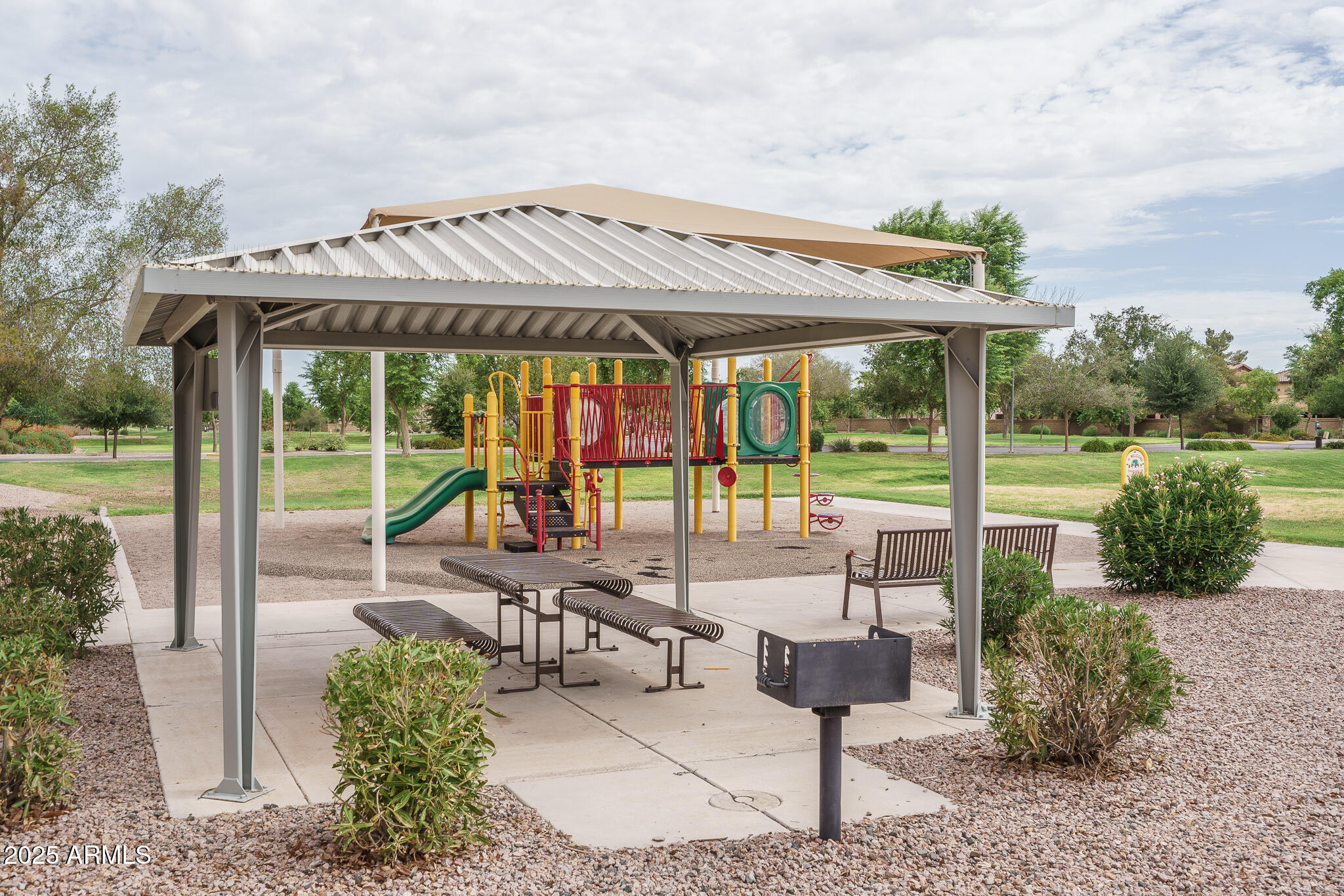 46047 W MEADOWS Lane