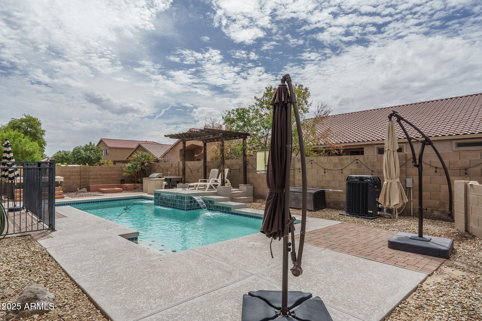 46047 W MEADOWS Lane