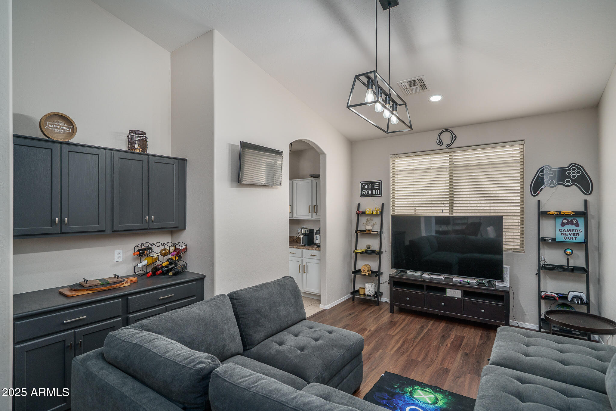 46047 W MEADOWS Lane