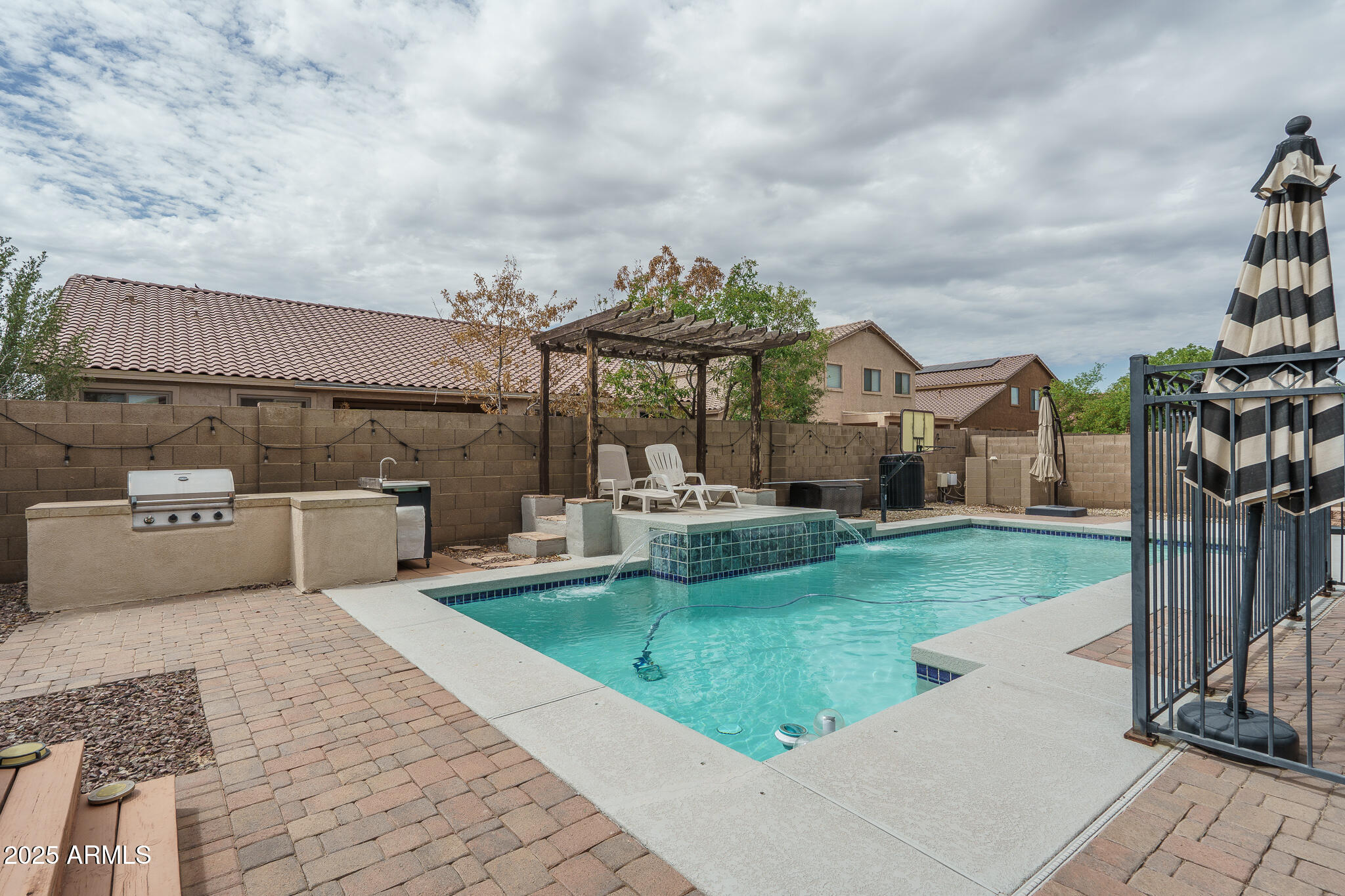 46047 W MEADOWS Lane