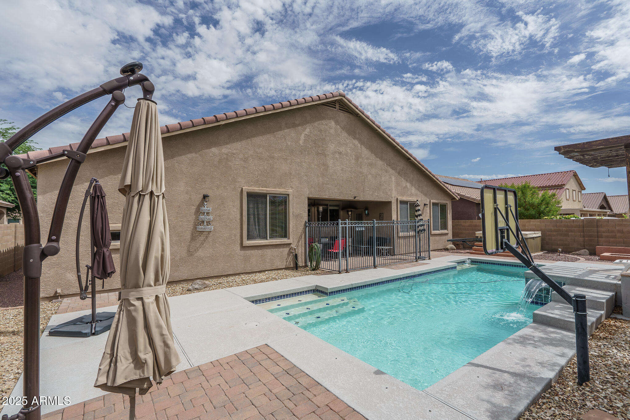 46047 W MEADOWS Lane