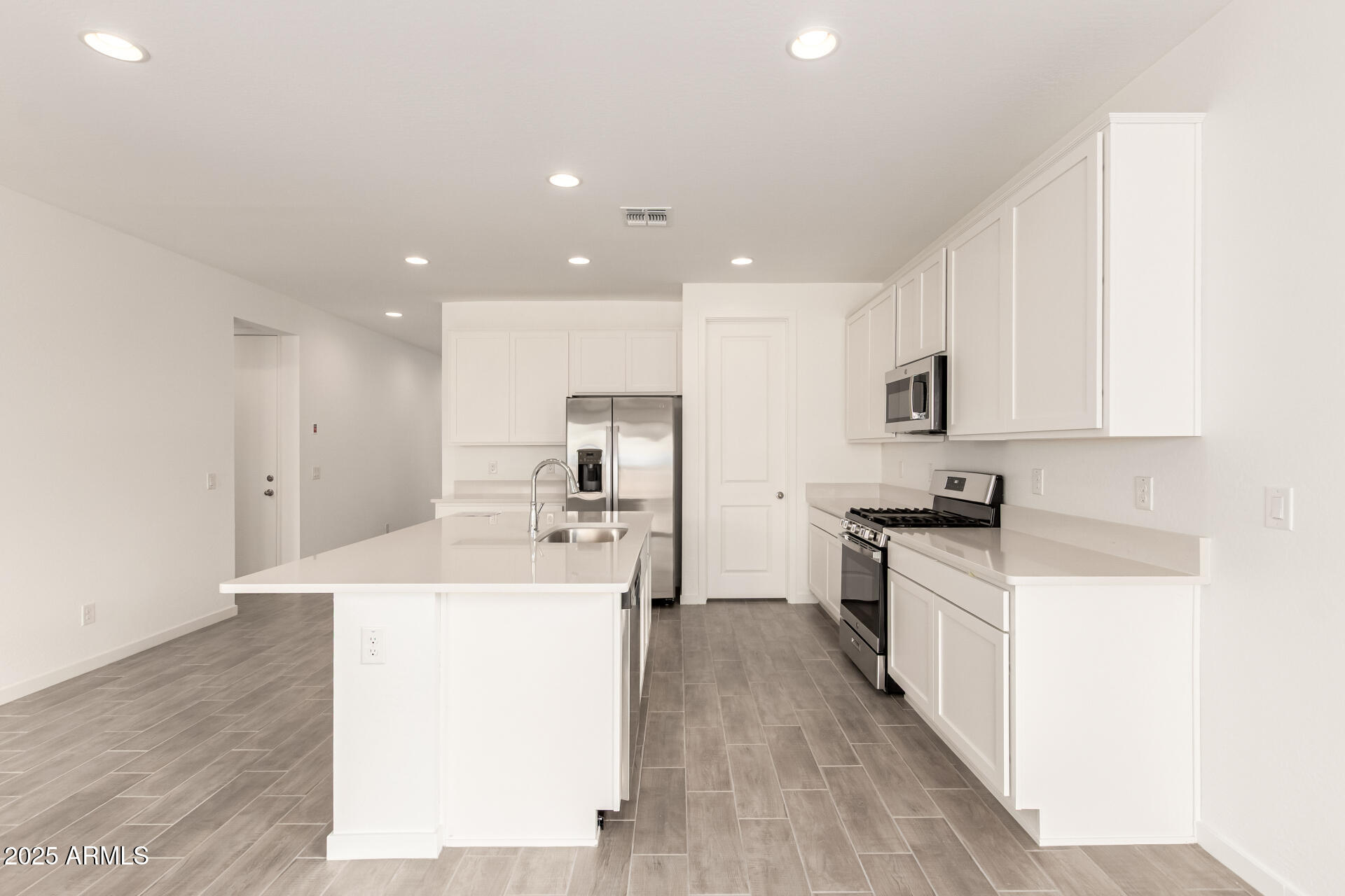 12392 W PARKWAY Lane