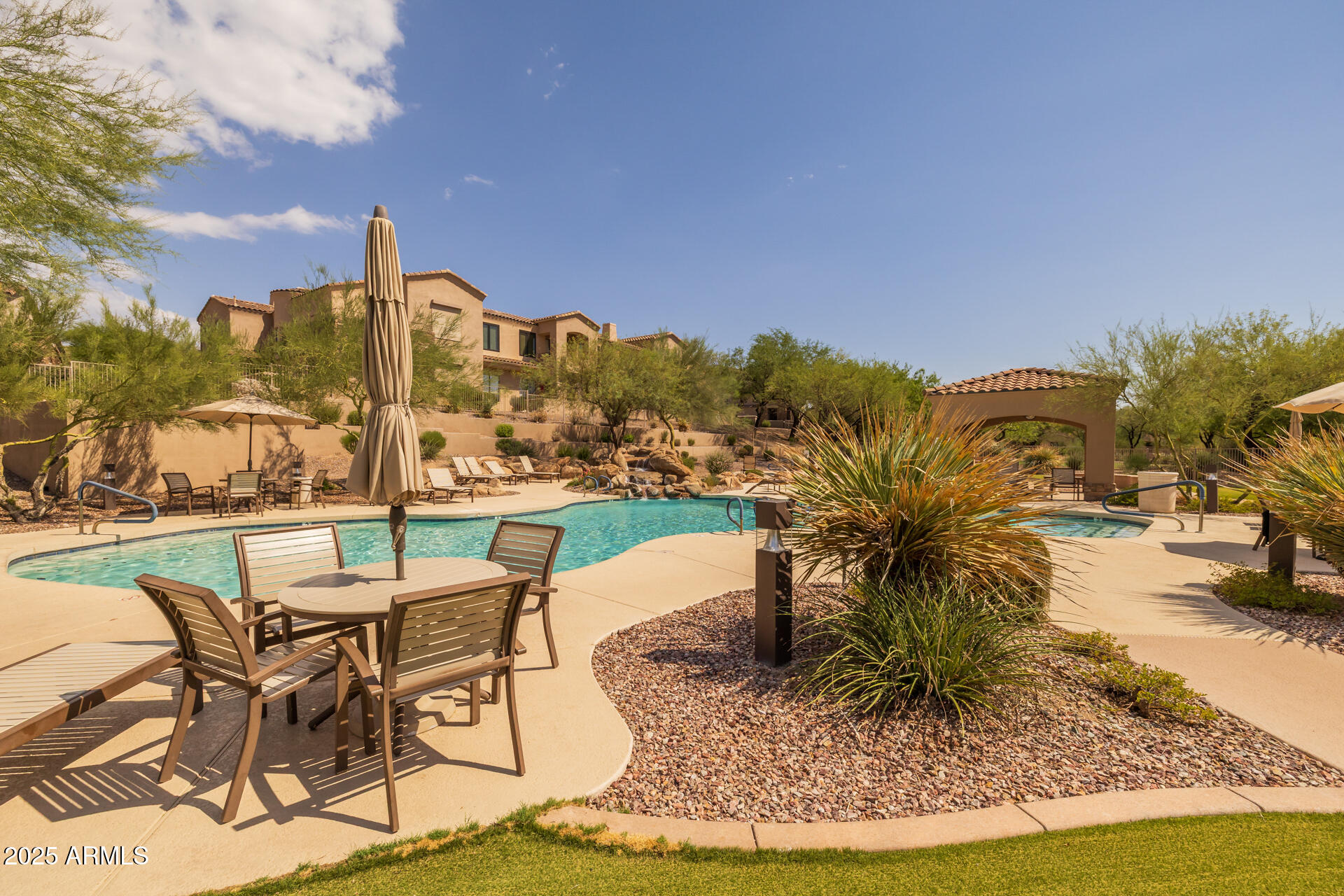 7445 E EAGLE CREST Drive, 1112