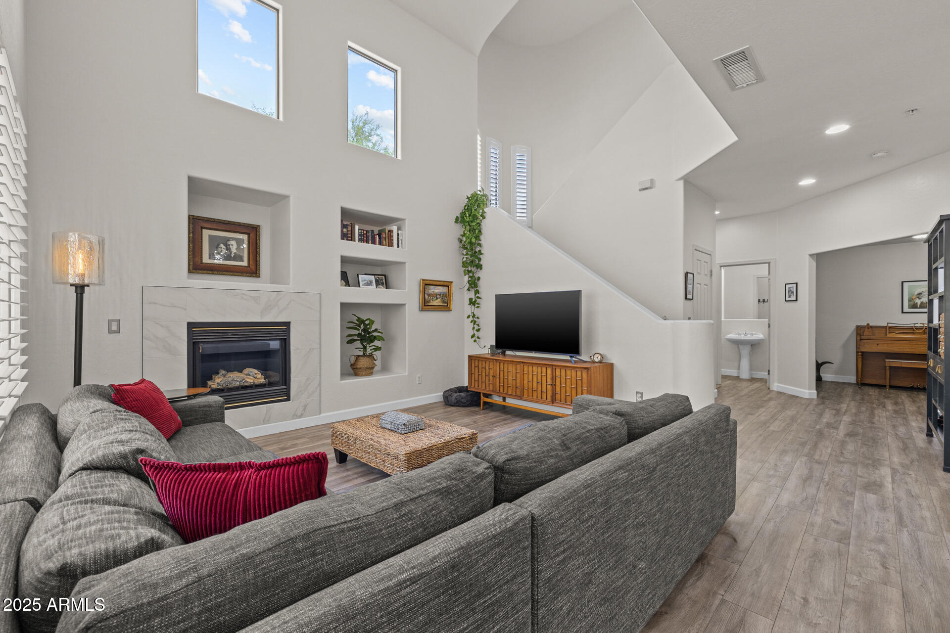 7445 E EAGLE CREST Drive, 1112