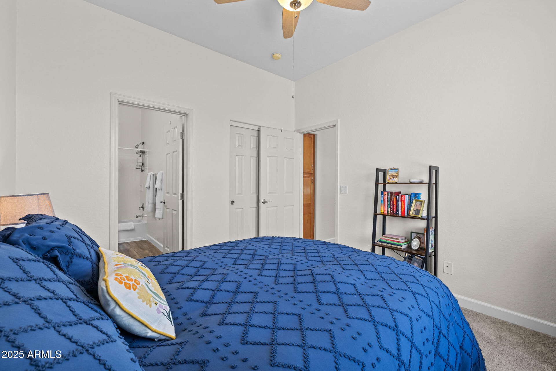 7445 E EAGLE CREST Drive, 1112